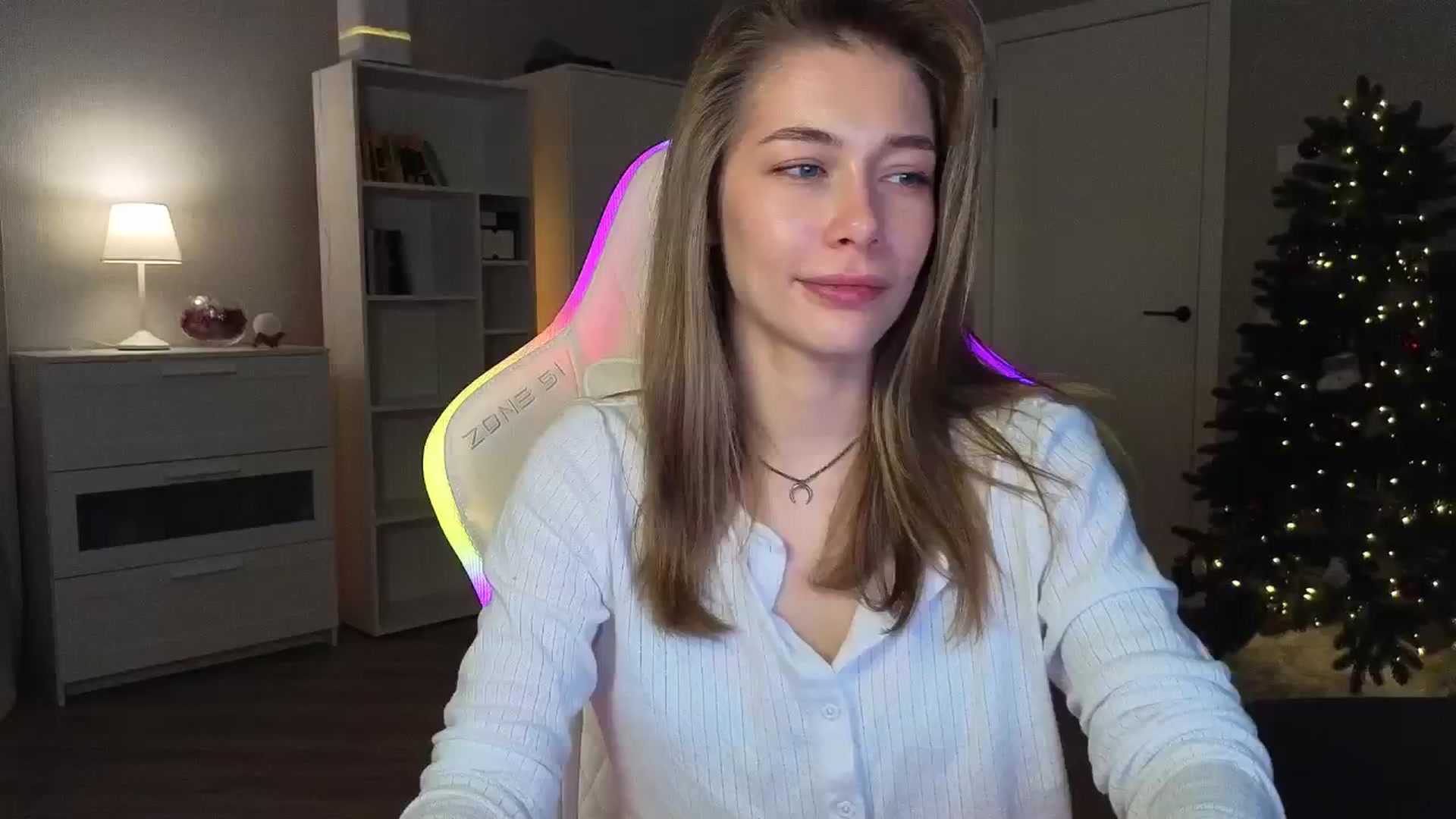 Gallery image thumbnail from KeepSpark's myfreecams stream on, 12/23/2024, 05:21 image 13 of 20