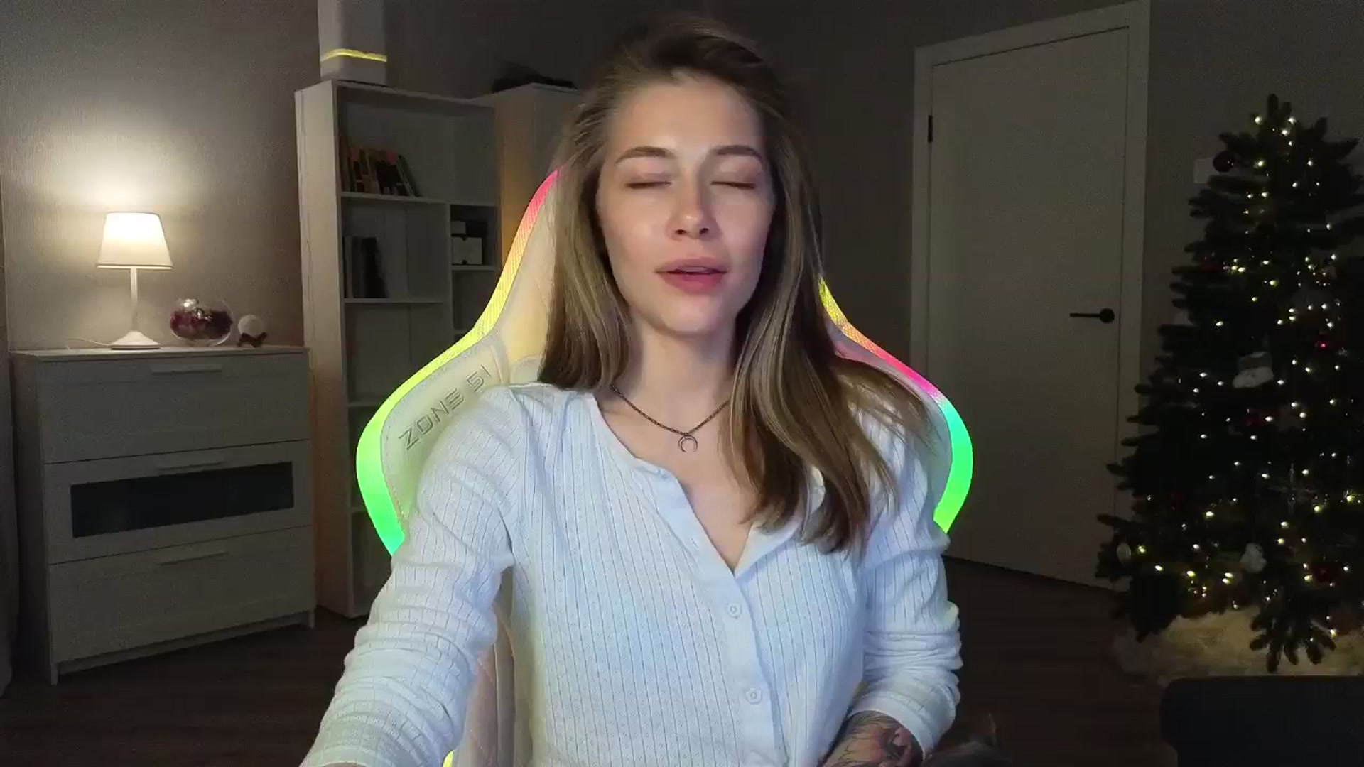 Gallery image thumbnail from KeepSpark's myfreecams stream on, 12/23/2024, 05:21 image 10 of 20