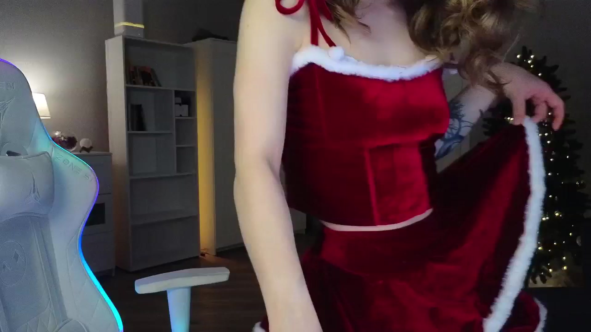 Gallery image thumbnail from KeepSpark's myfreecams stream on, 12/25/2024, 07:34 image 3 of 20