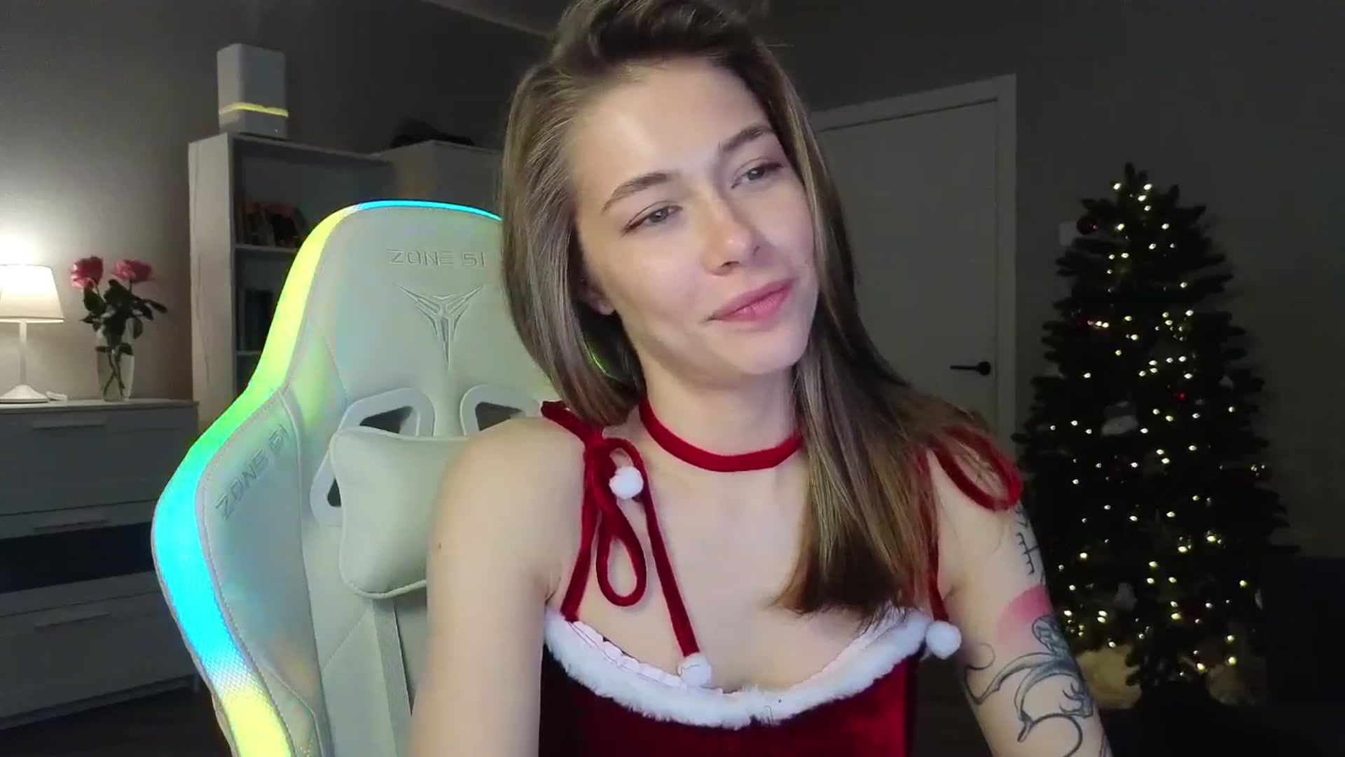Gallery image thumbnail from KeepSpark's myfreecams stream on, 12/26/2024, 04:54 image 13 of 20