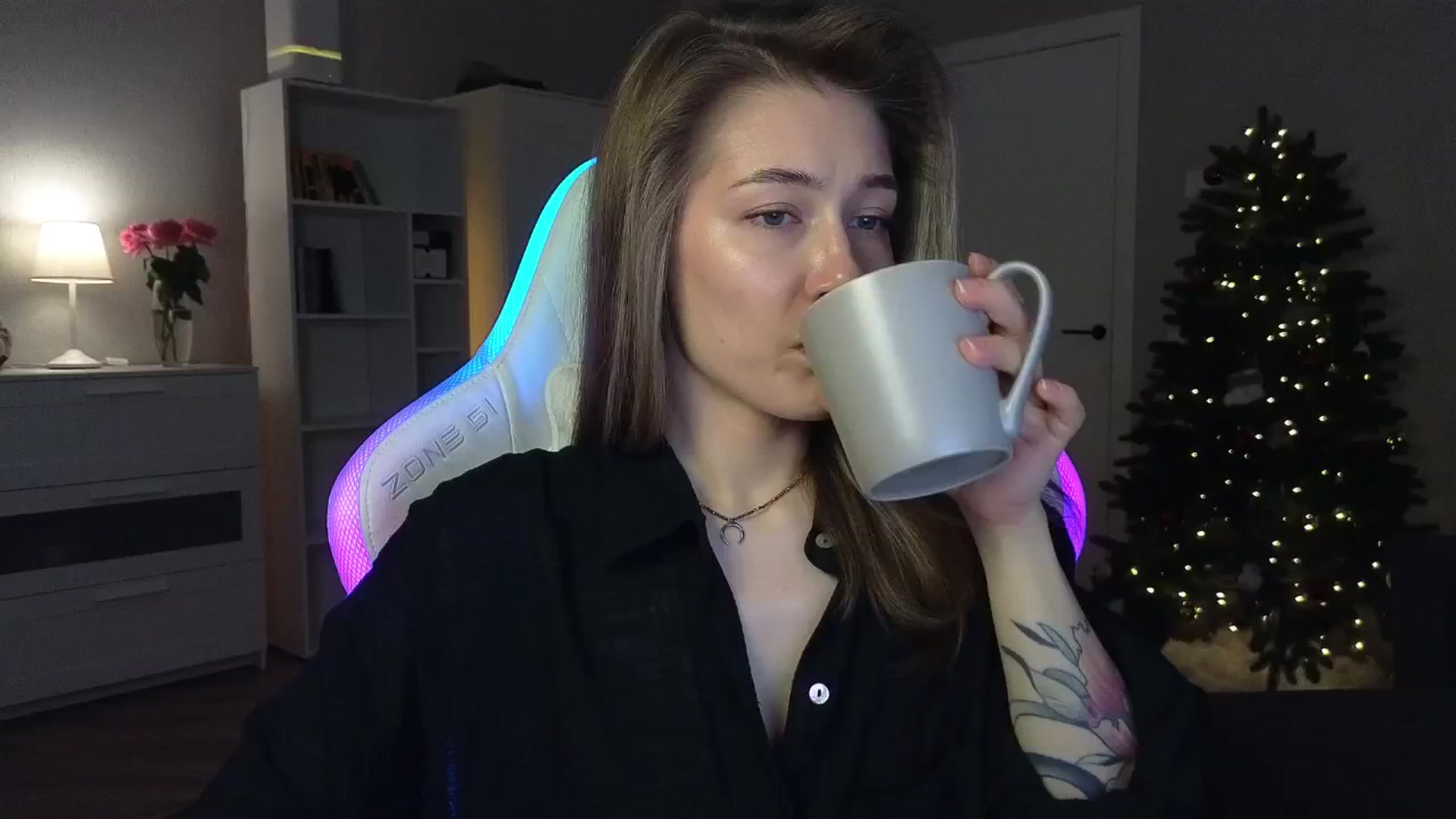 Gallery image thumbnail from KeepSpark's myfreecams stream on, 12/27/2024, 03:59 image 3 of 20