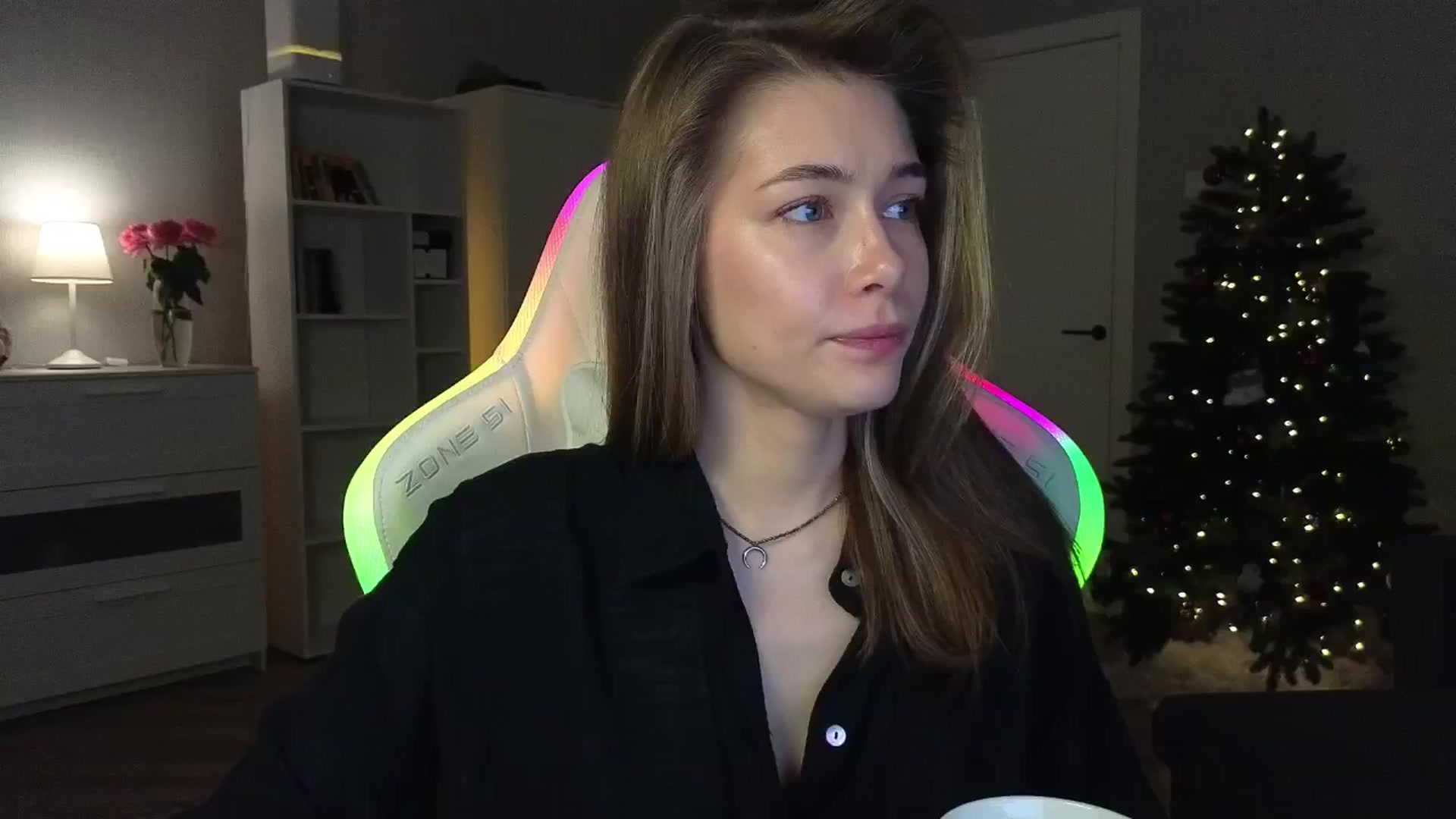 Gallery image thumbnail from KeepSpark's myfreecams stream on, 12/27/2024, 03:59 image 1 of 20