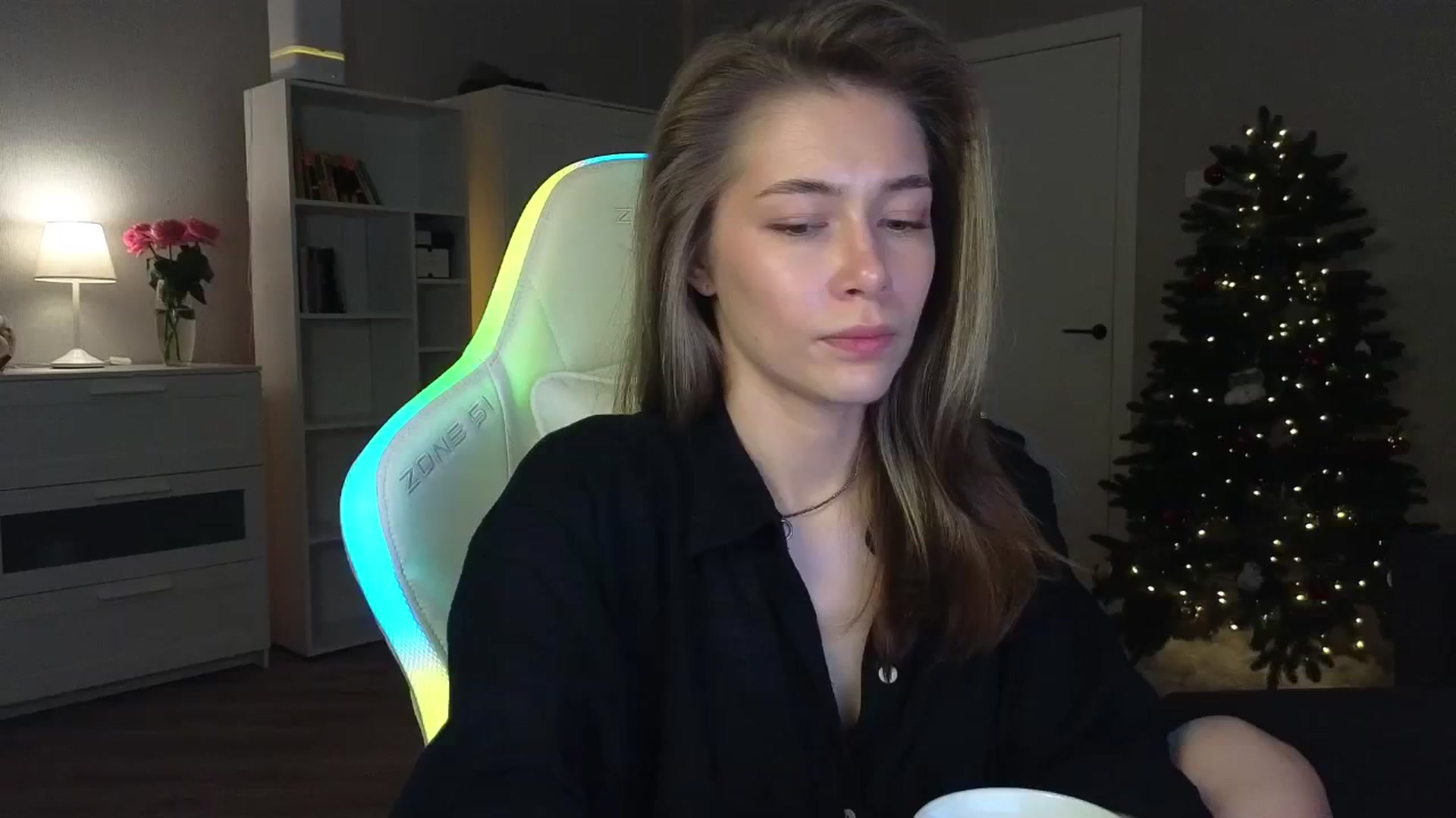 Gallery image thumbnail from KeepSpark's myfreecams stream on, 12/27/2024, 03:59 image 18 of 20
