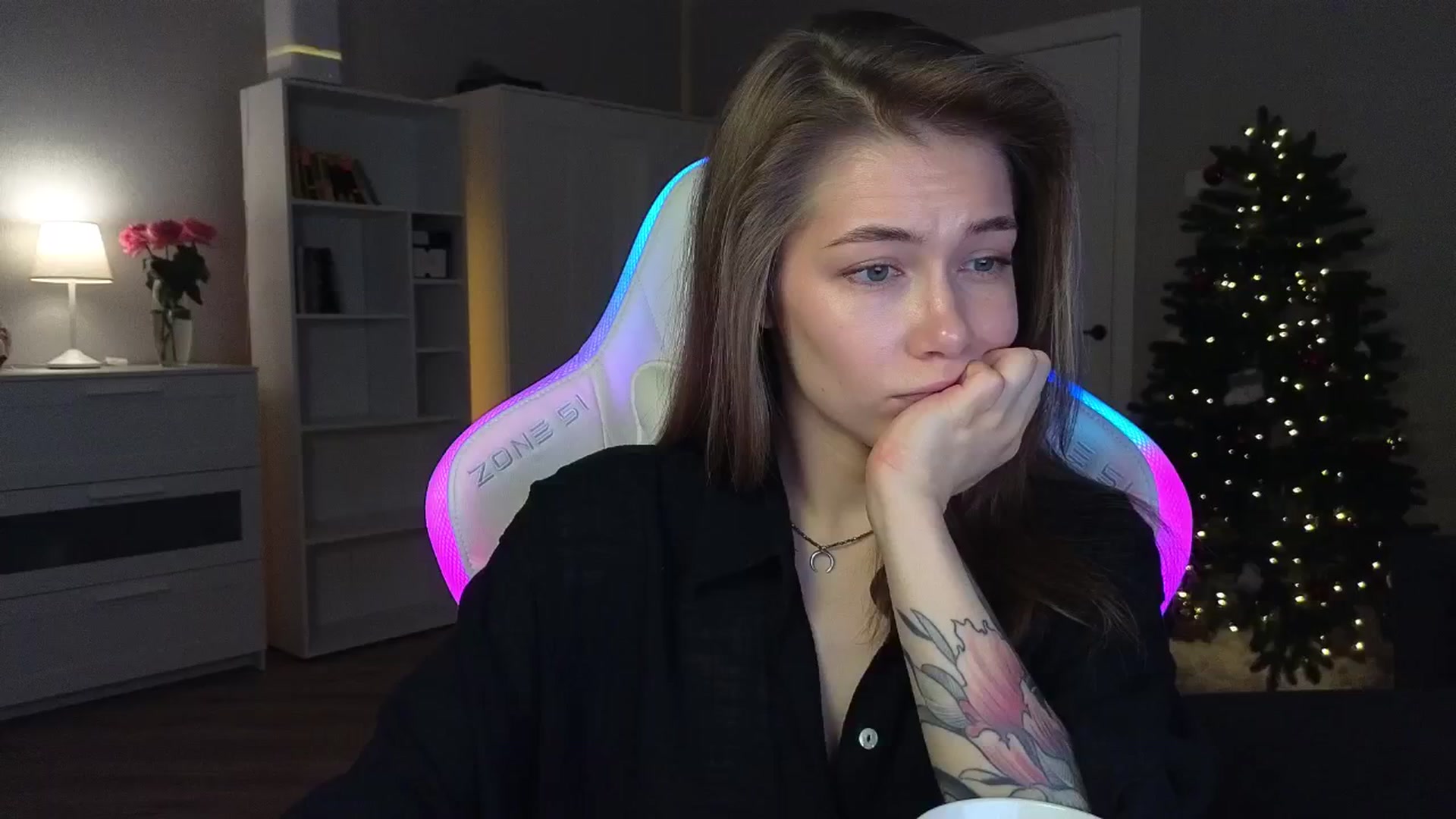 Gallery image thumbnail from KeepSpark's myfreecams stream on, 12/27/2024, 03:59 image 7 of 20
