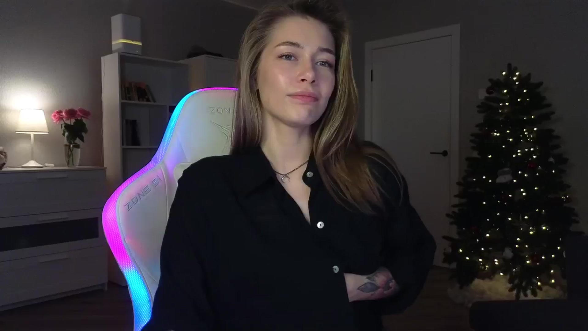 Gallery image thumbnail from KeepSpark's myfreecams stream on, 12/27/2024, 05:42 image 10 of 20