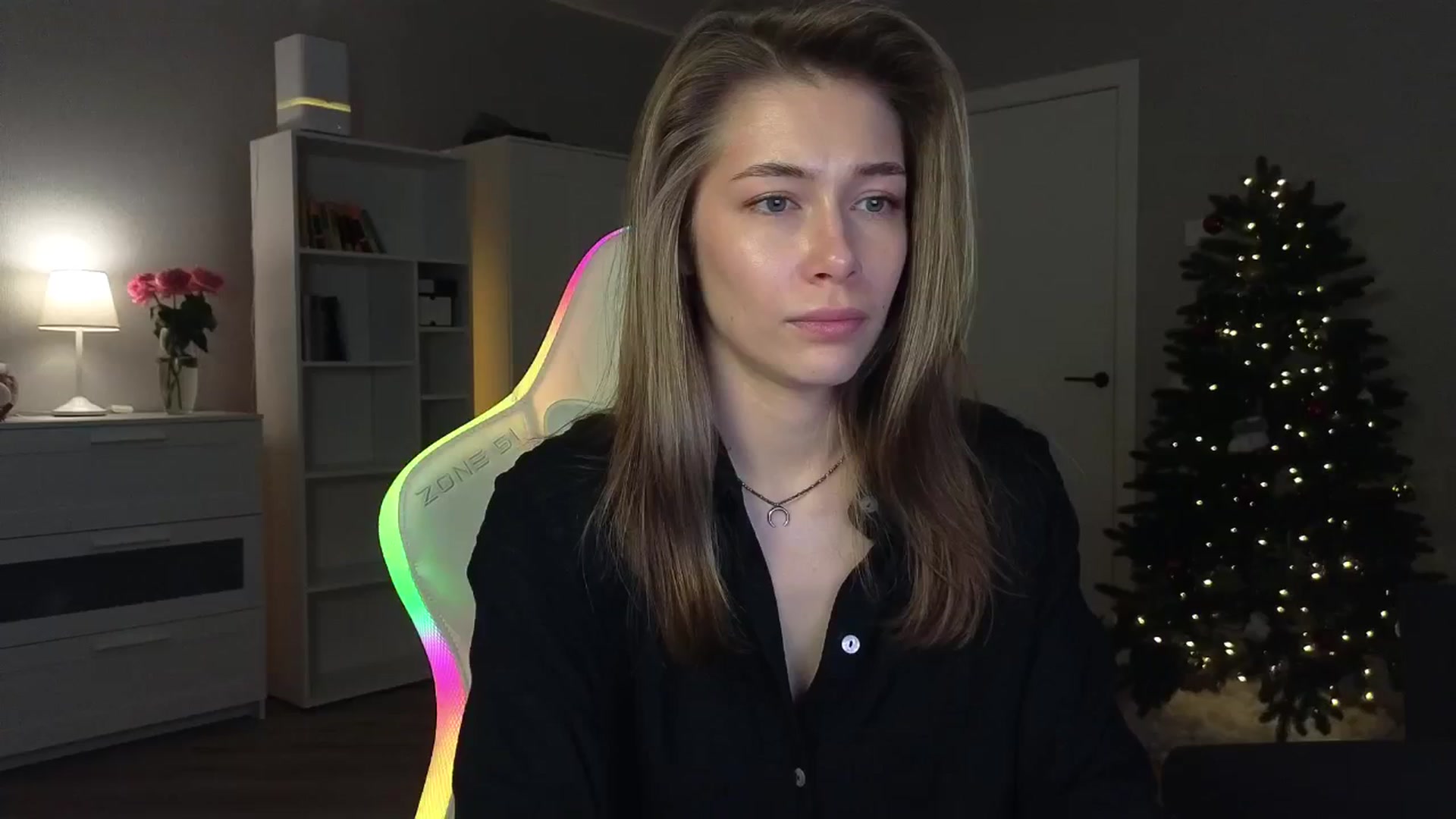 Gallery image thumbnail from KeepSpark's myfreecams stream on, 12/27/2024, 05:42 image 15 of 20