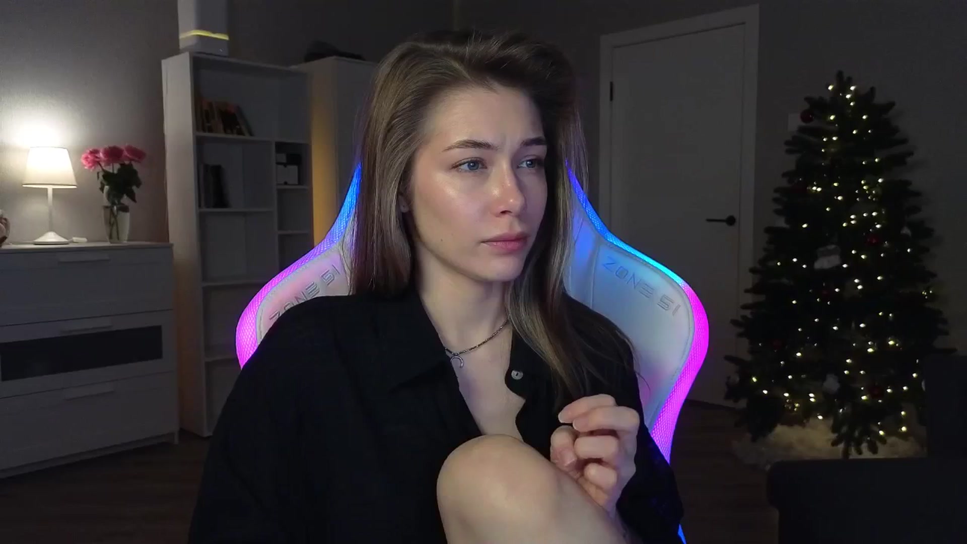 Gallery image thumbnail from KeepSpark's myfreecams stream on, 12/27/2024, 05:42 image 4 of 20