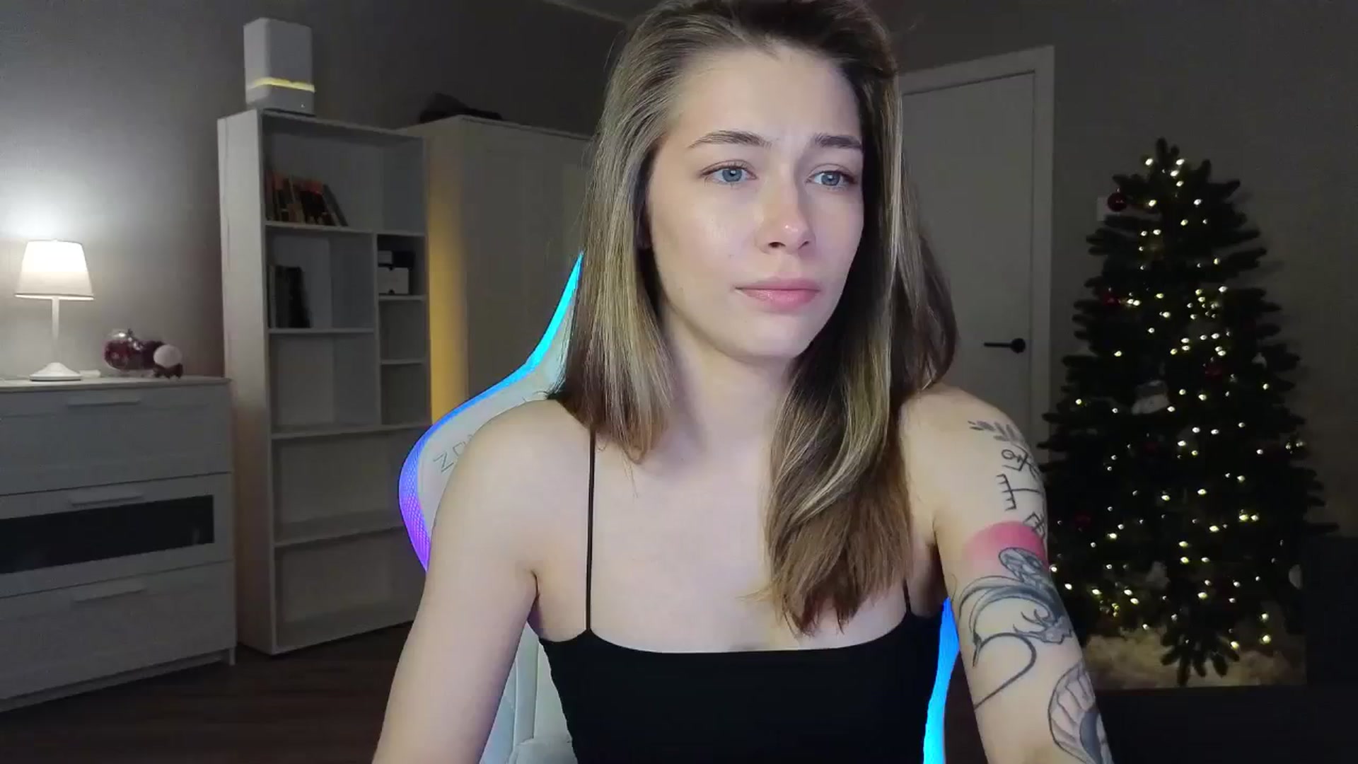 Gallery image thumbnail from KeepSpark's myfreecams stream on, 12/30/2024, 04:44 image 7 of 20