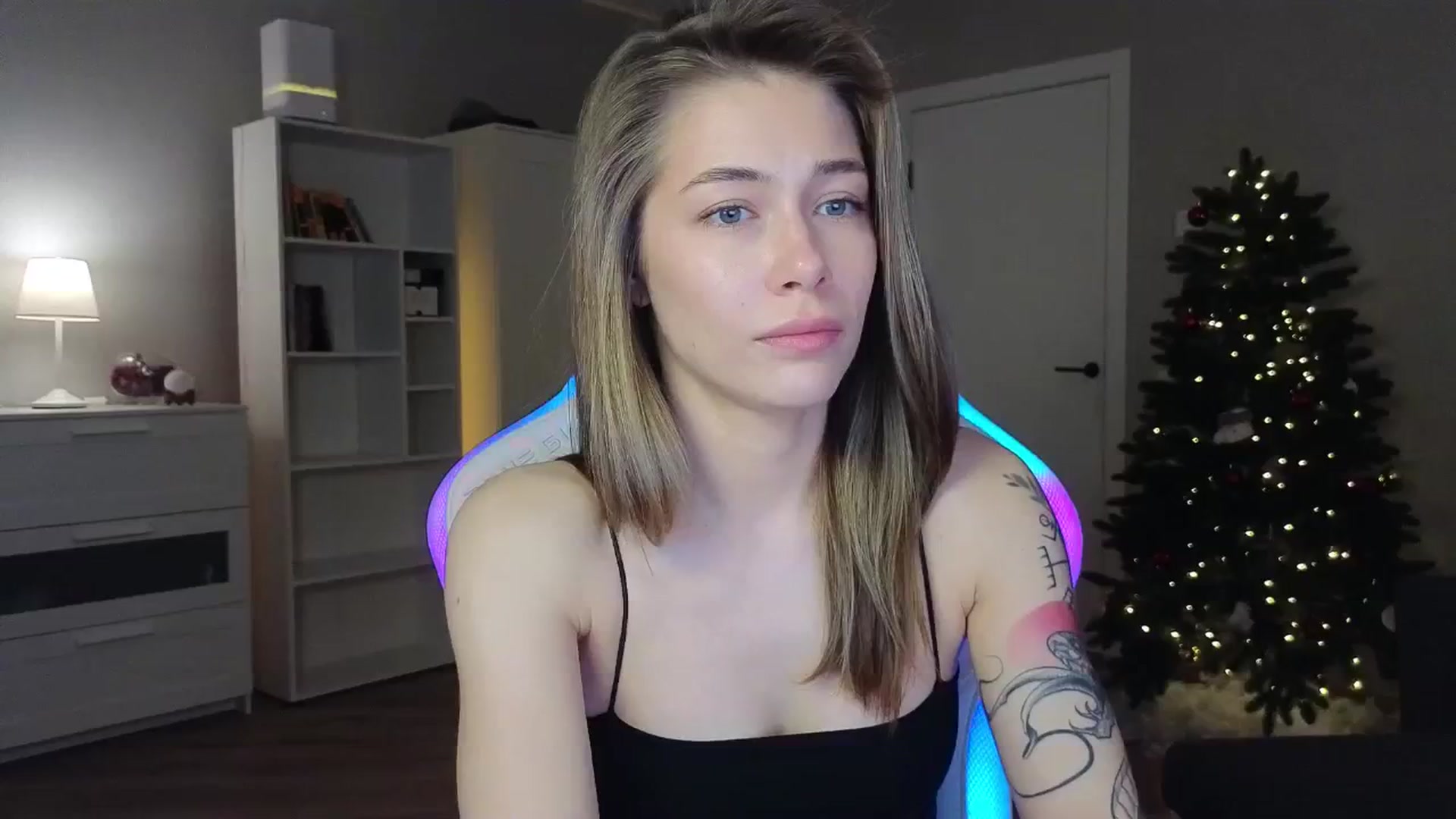 Gallery image thumbnail from KeepSpark's myfreecams stream on, 12/30/2024, 04:44 image 9 of 20