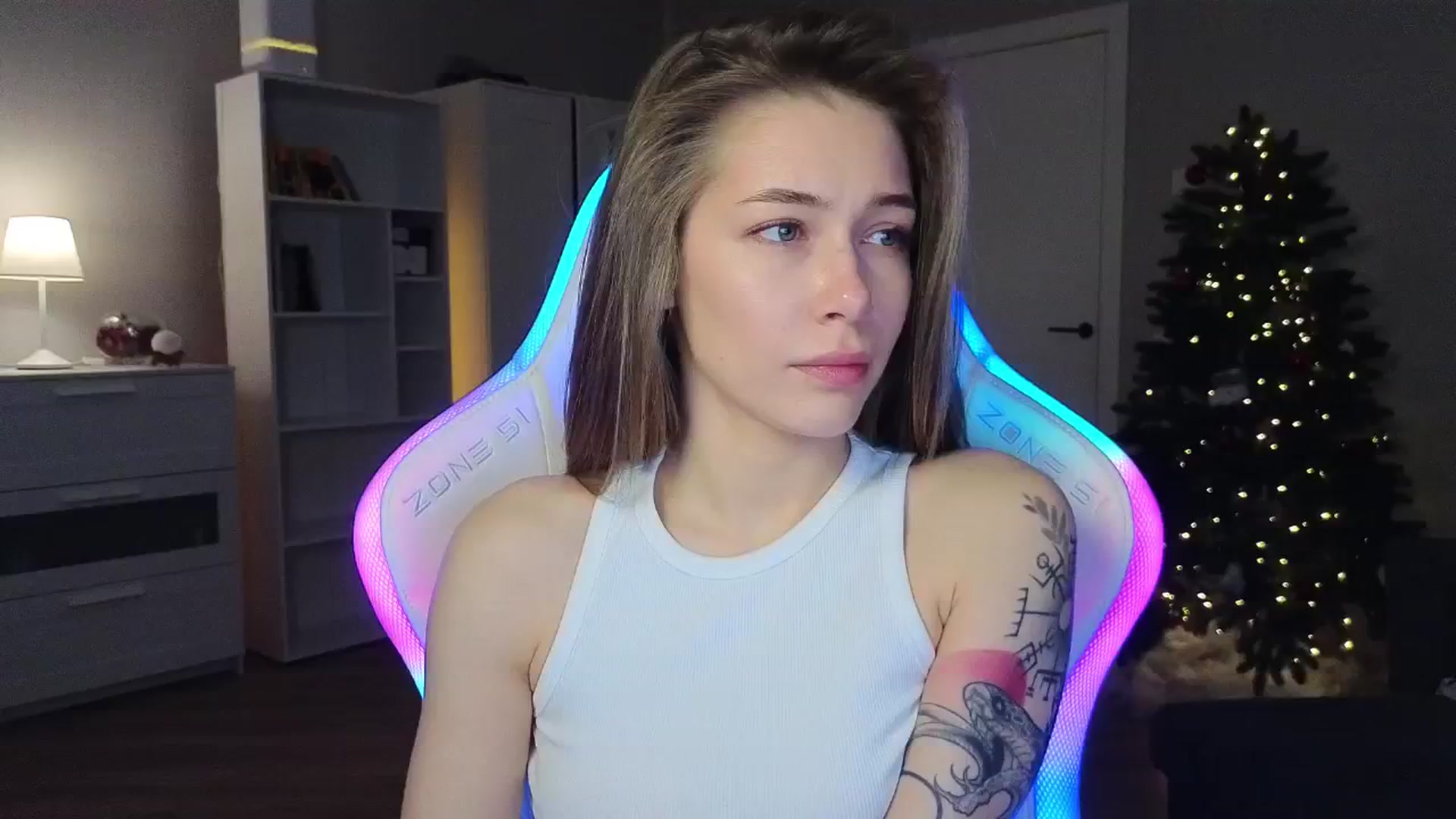 Gallery image thumbnail from KeepSpark's myfreecams stream on, 12/31/2024, 03:56 image 11 of 20