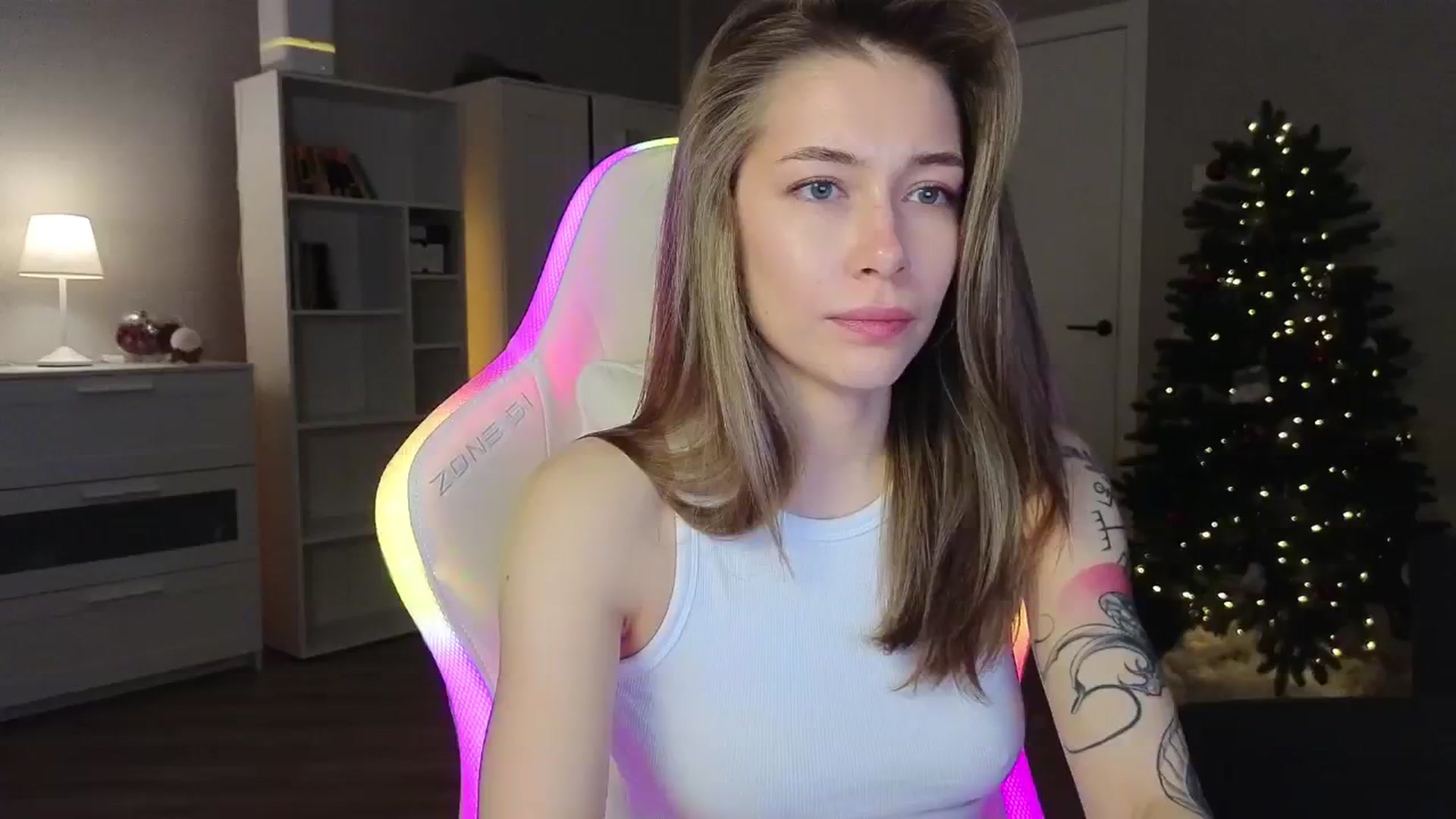Gallery image thumbnail from KeepSpark's myfreecams stream on, 12/31/2024, 04:34 image 7 of 20