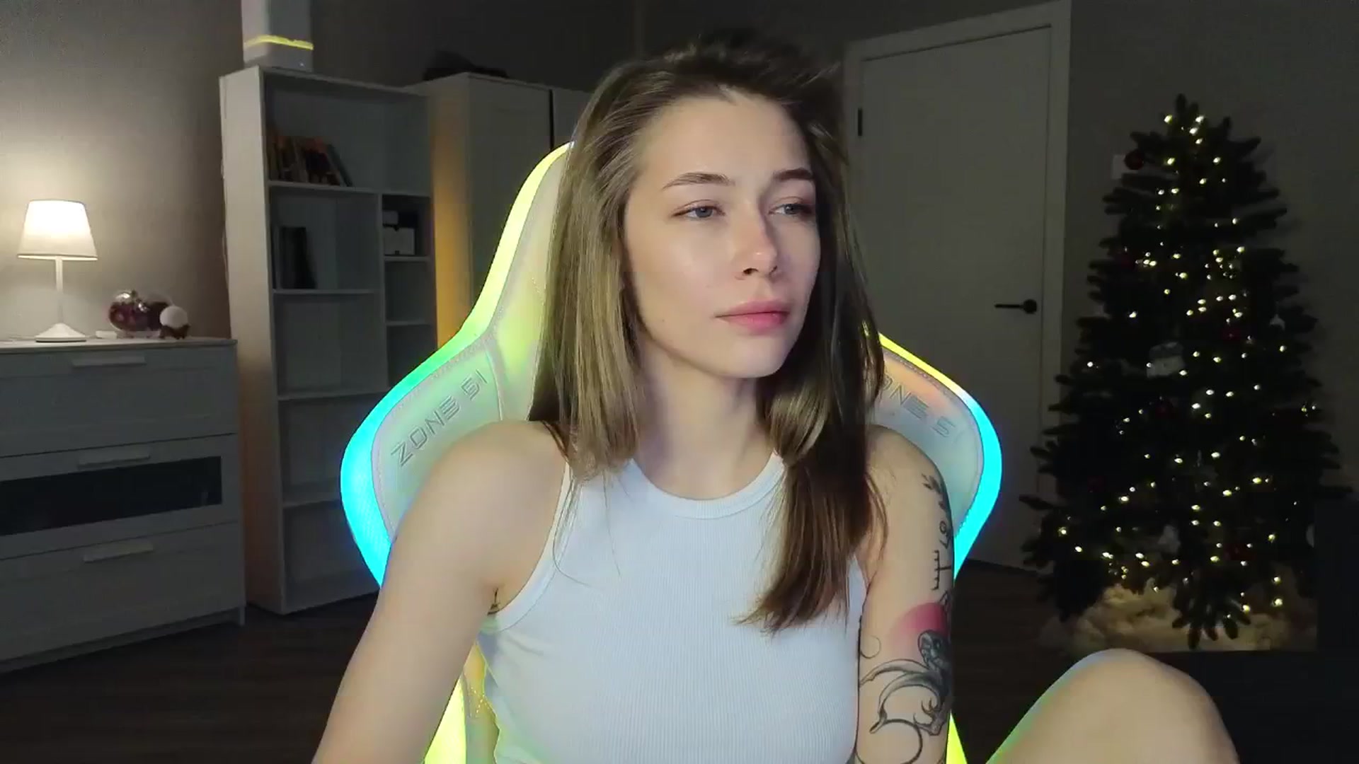 Gallery image thumbnail from KeepSpark's myfreecams stream on, 12/31/2024, 04:34 image 2 of 20