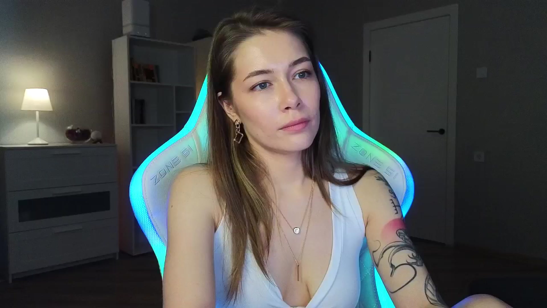 Gallery image thumbnail from KeepSpark's myfreecams stream on, 03/03/2025, 05:43 image 16 of 20