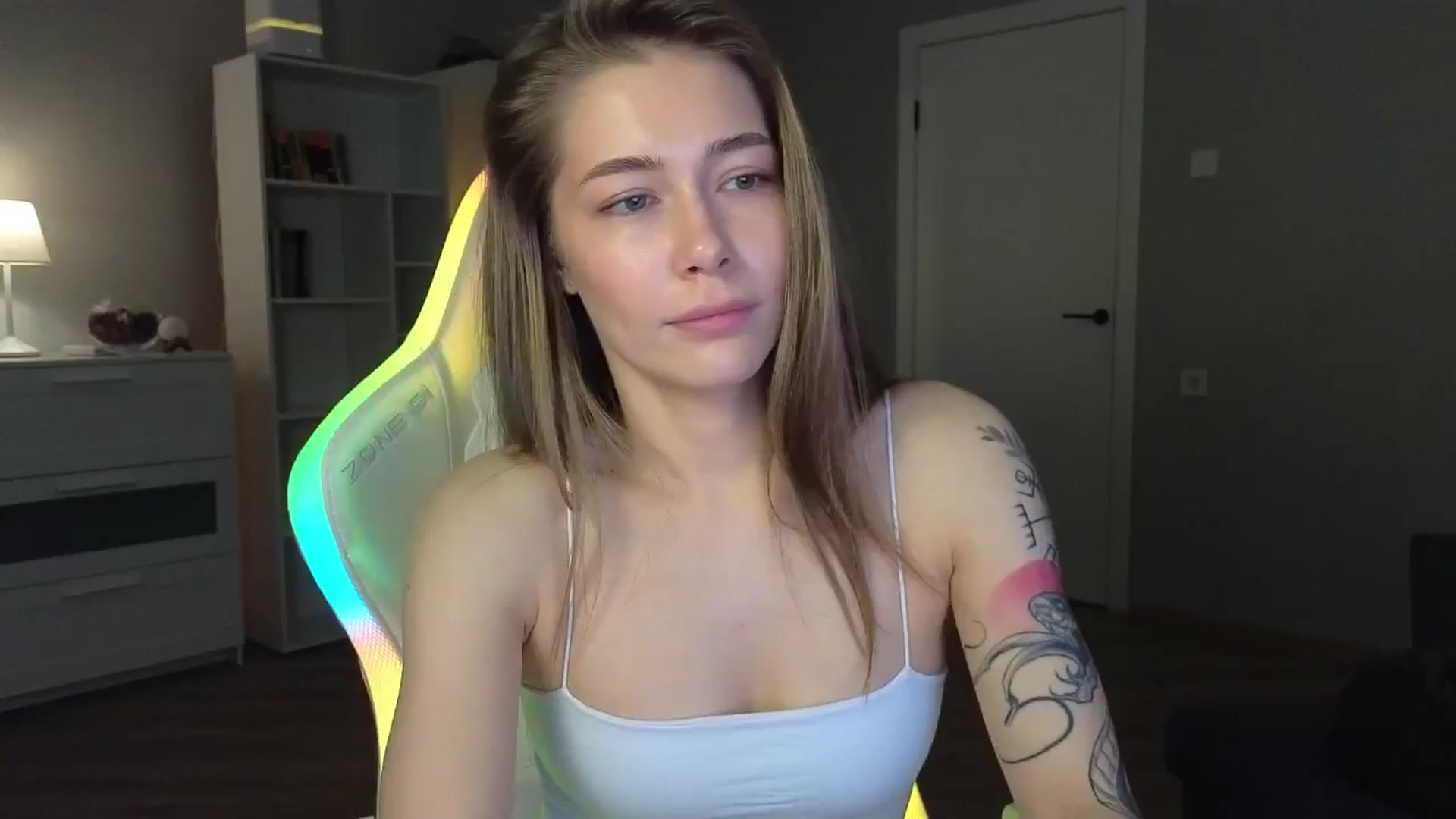 Gallery image thumbnail from KeepSpark's myfreecams stream on, 03/04/2025, 03:40 image 13 of 20