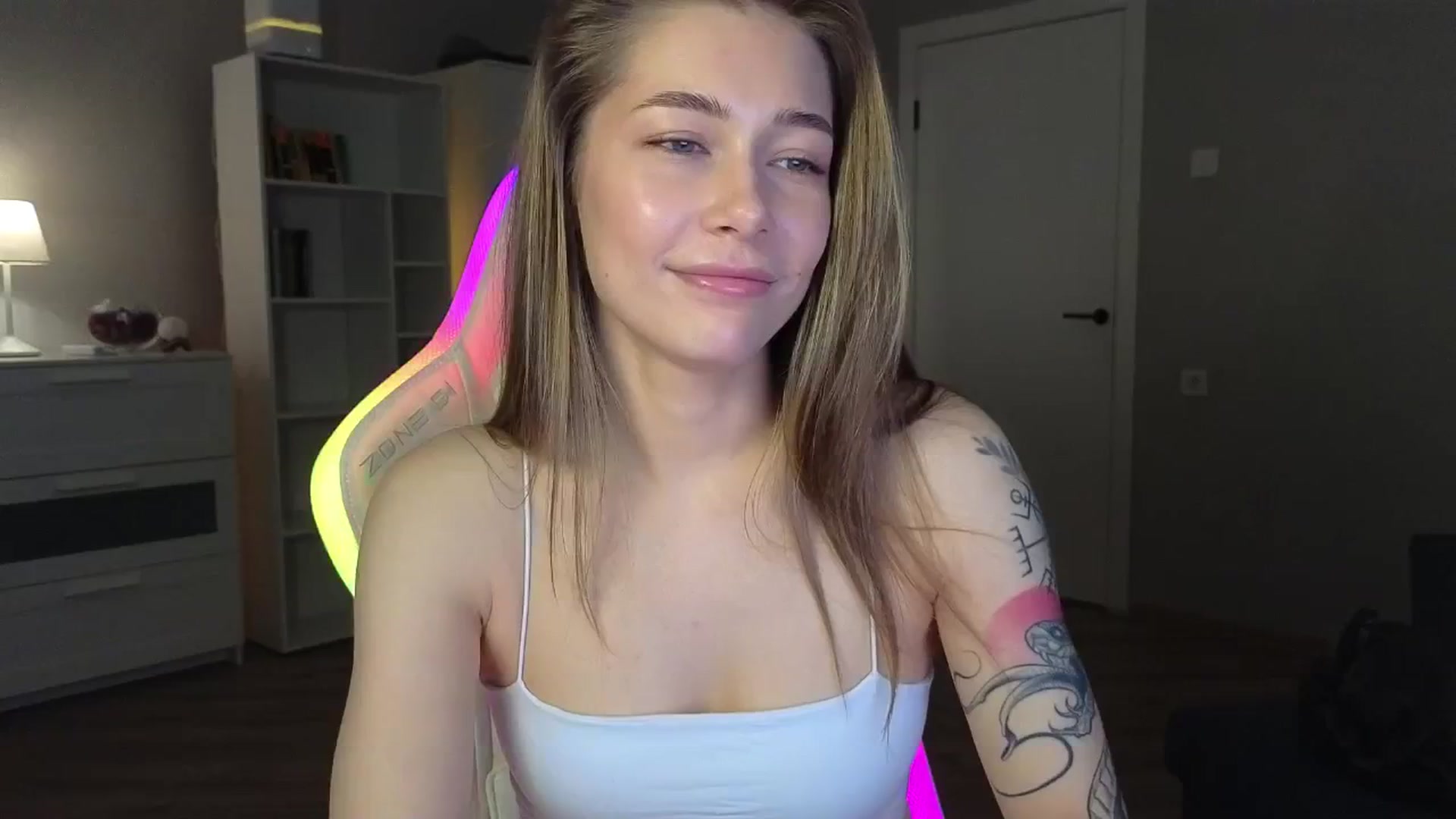 Gallery image thumbnail from KeepSpark's myfreecams stream on, 03/04/2025, 03:40 image 12 of 20
