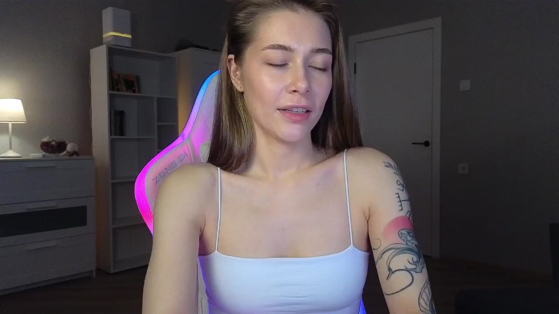Gallery image thumbnail from KeepSpark's myfreecams stream on, 03/04/2025, 04:46 image 7 of 20