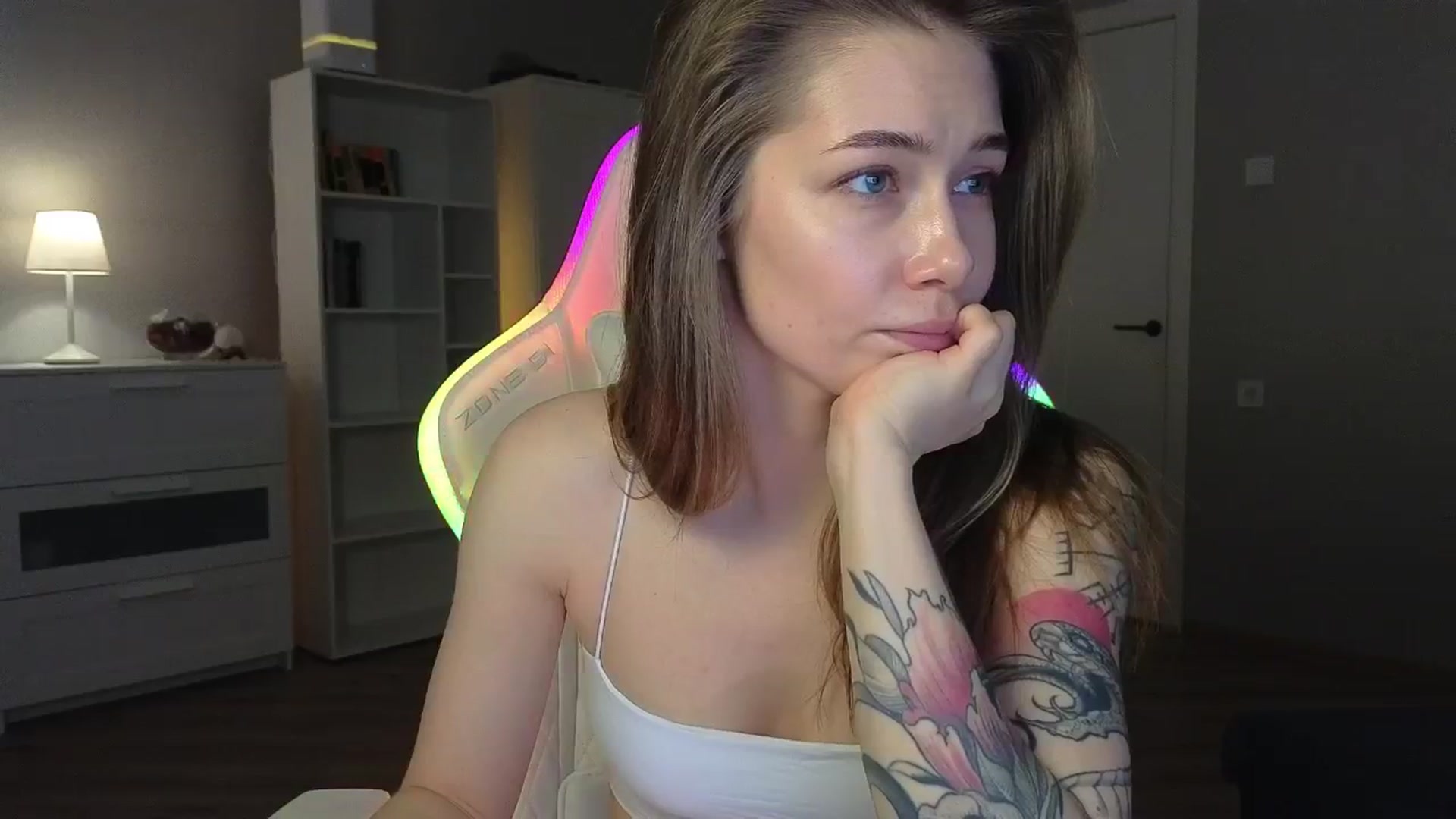 Gallery image thumbnail from KeepSpark's myfreecams stream on, 03/04/2025, 07:13 image 5 of 20