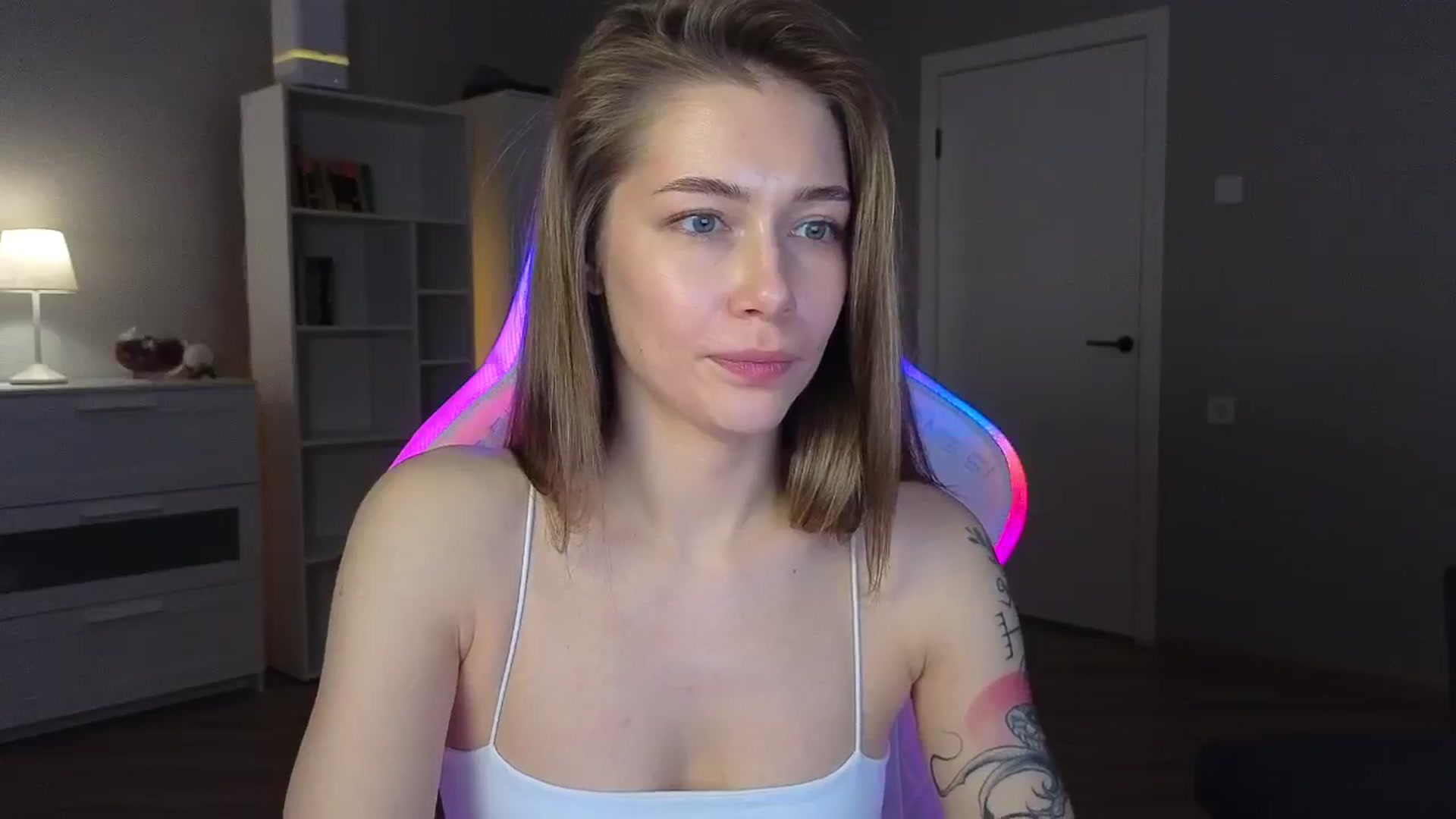 Gallery image thumbnail from KeepSpark's myfreecams stream on, 03/04/2025, 07:44 image 17 of 20