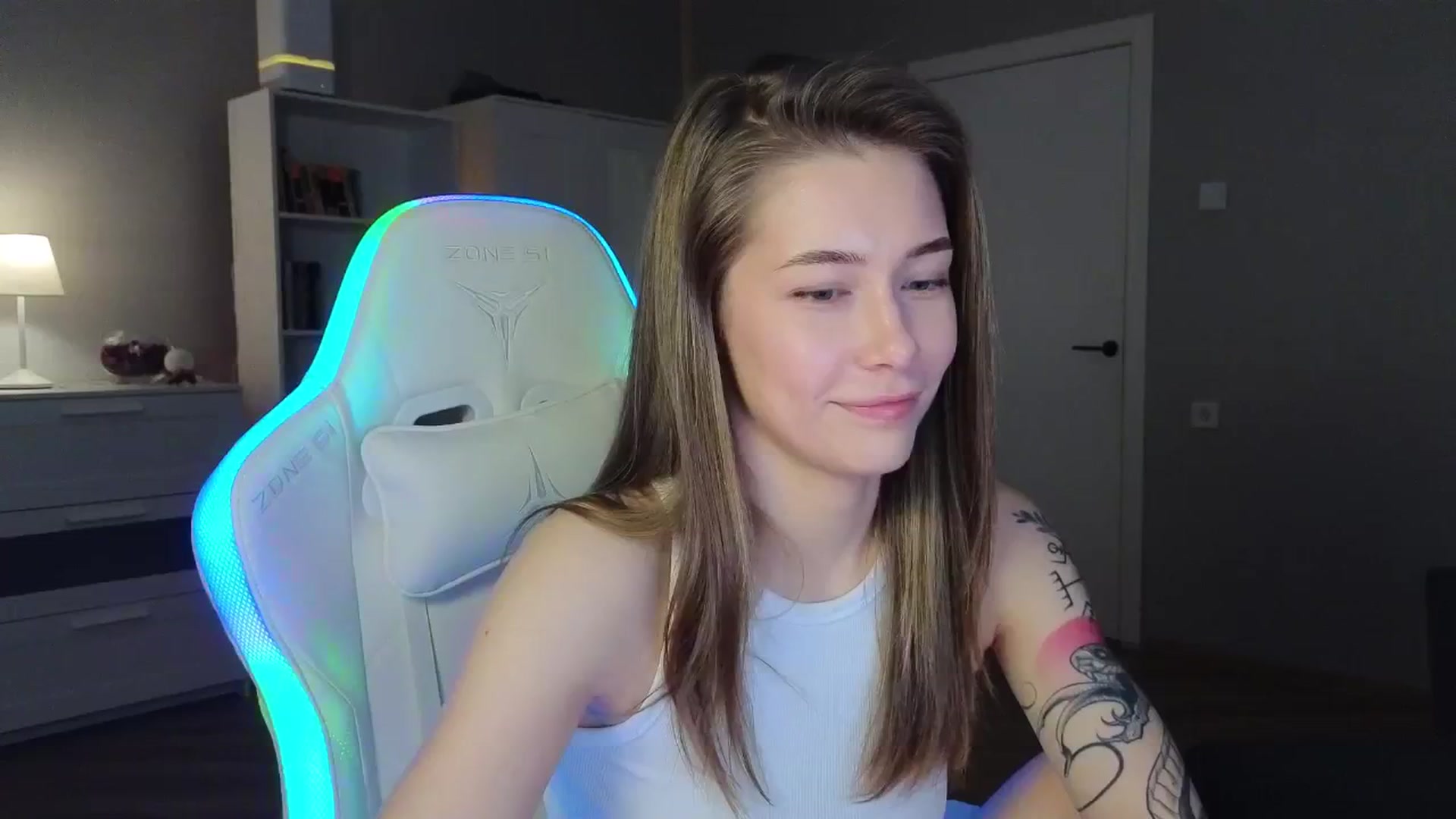 Gallery image thumbnail from KeepSpark's myfreecams stream on, 03/05/2025, 04:05 image 6 of 20