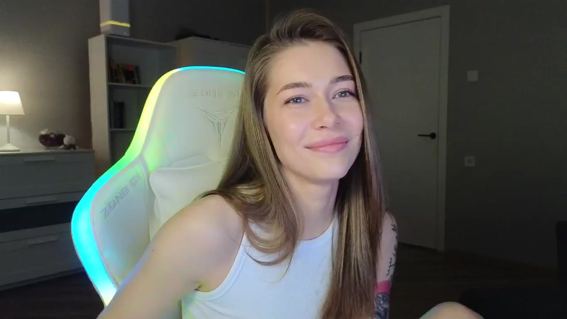 Gallery image thumbnail from KeepSpark's myfreecams stream on, 03/05/2025, 04:05 image 3 of 20
