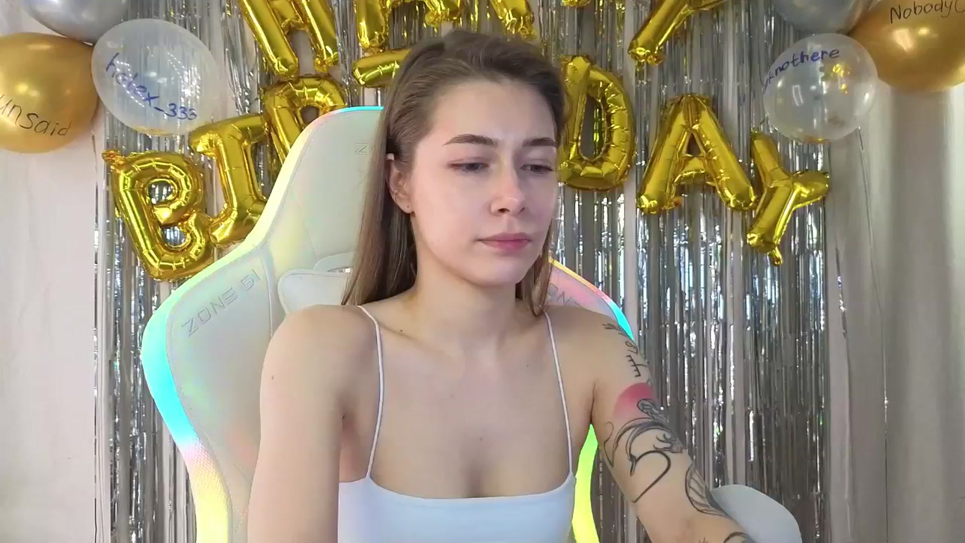 Gallery image thumbnail from KeepSpark's myfreecams stream on, 03/08/2025, 04:36 image 16 of 20