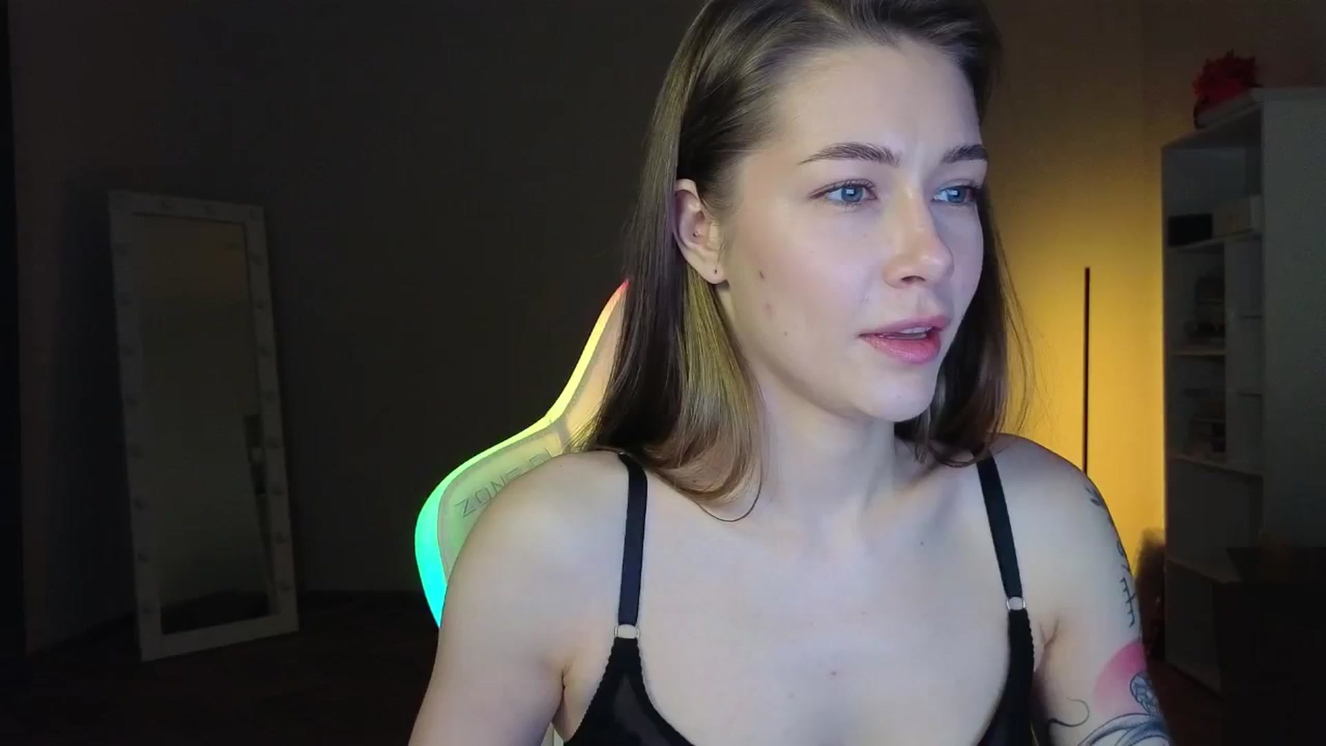 Gallery image thumbnail from KeepSpark's myfreecams stream on, 03/11/2025, 04:30 image 7 of 20