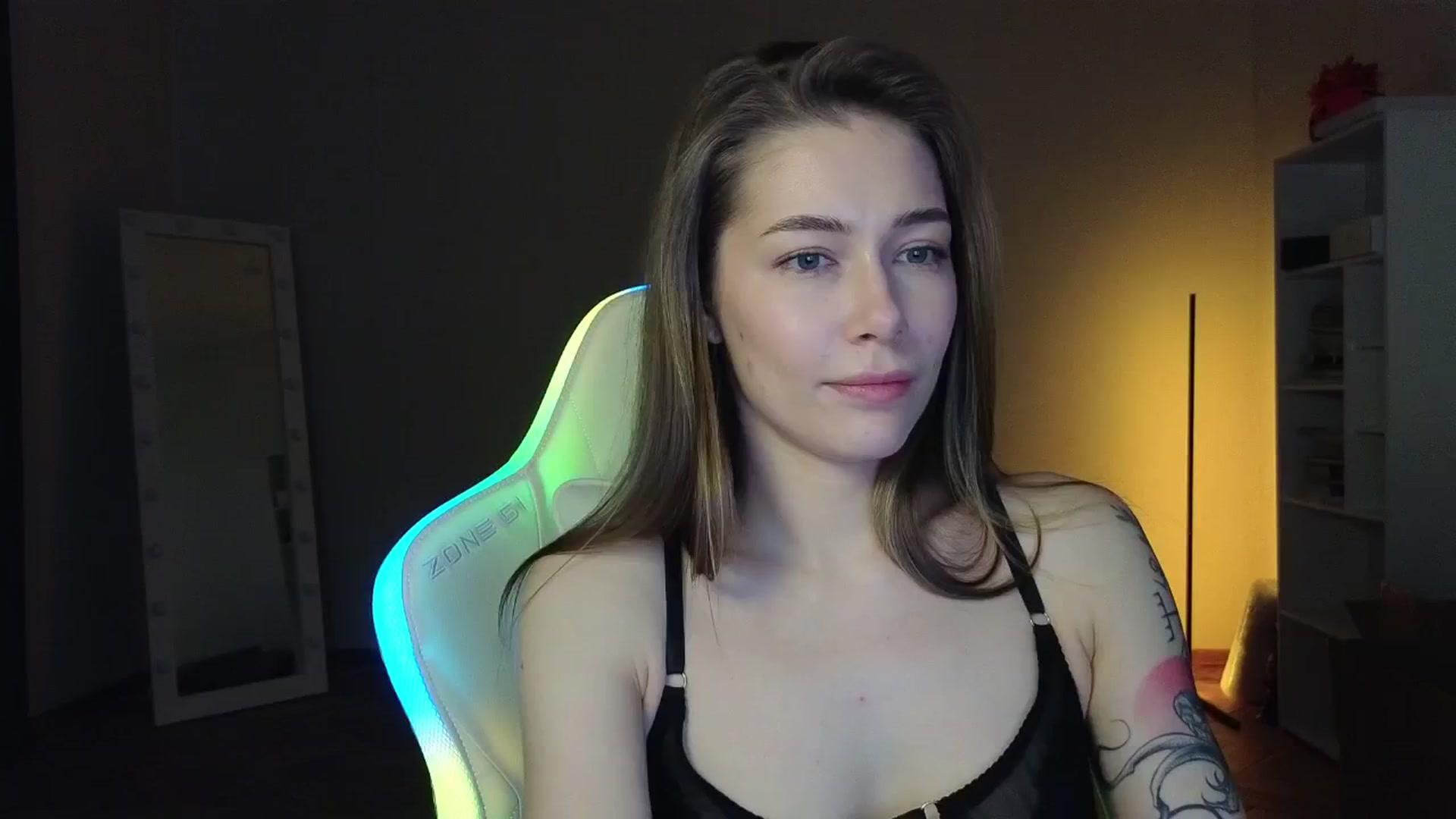 Gallery image thumbnail from KeepSpark's myfreecams stream on, 03/11/2025, 04:30 image 20 of 20
