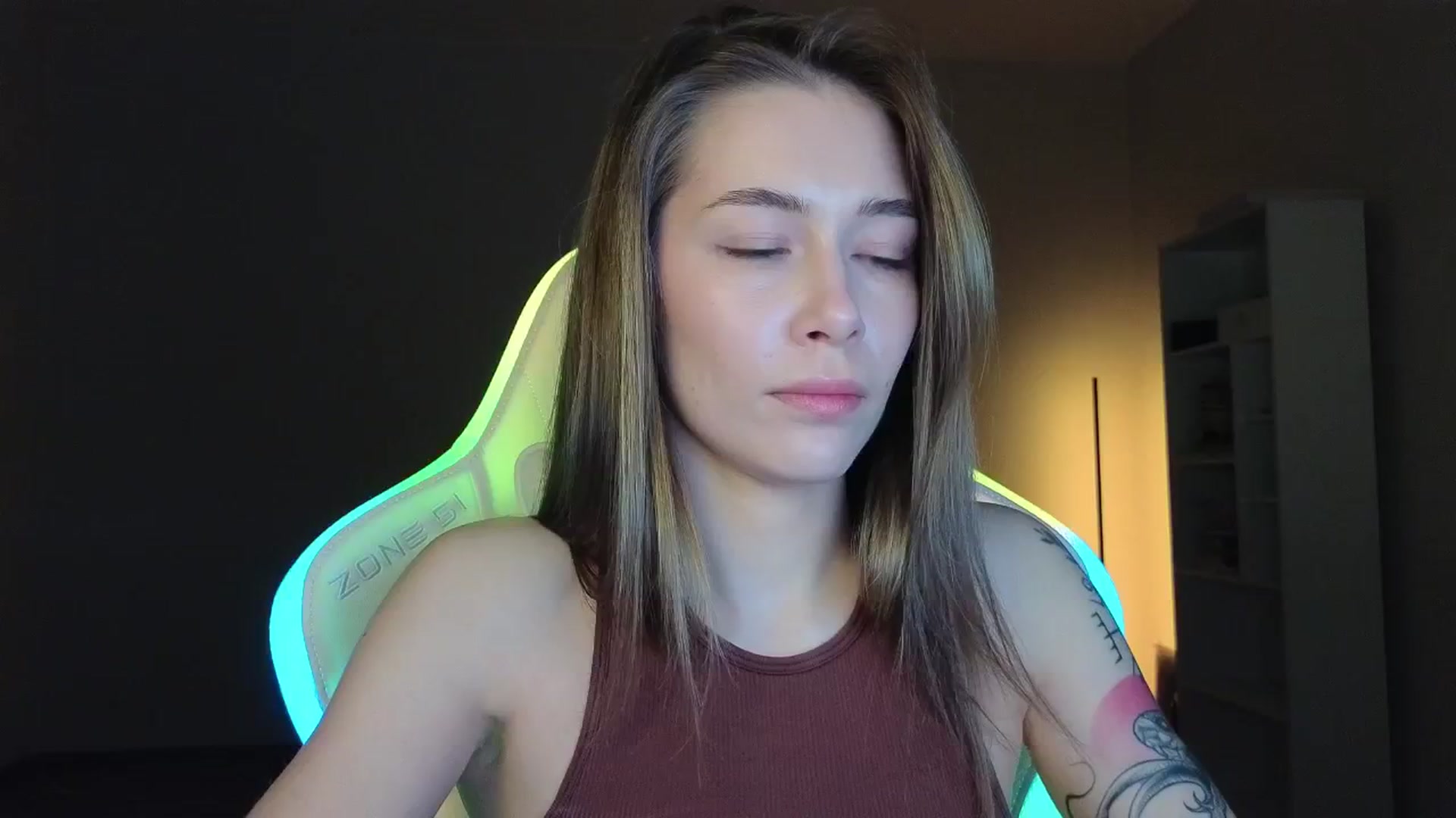 Gallery image thumbnail from KeepSpark's myfreecams stream on, 03/12/2025, 04:18 image 17 of 20
