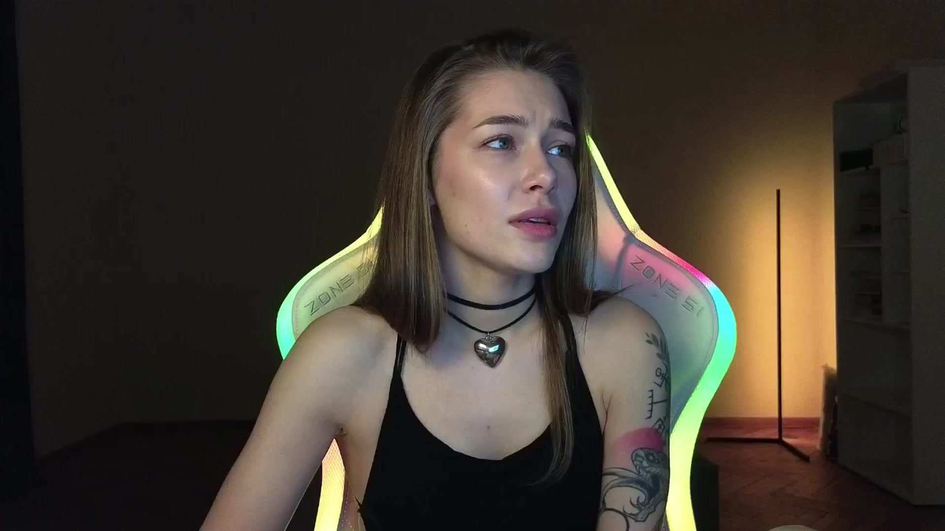 Gallery image thumbnail from KeepSpark's myfreecams stream on, 03/13/2025, 03:38 image 14 of 20