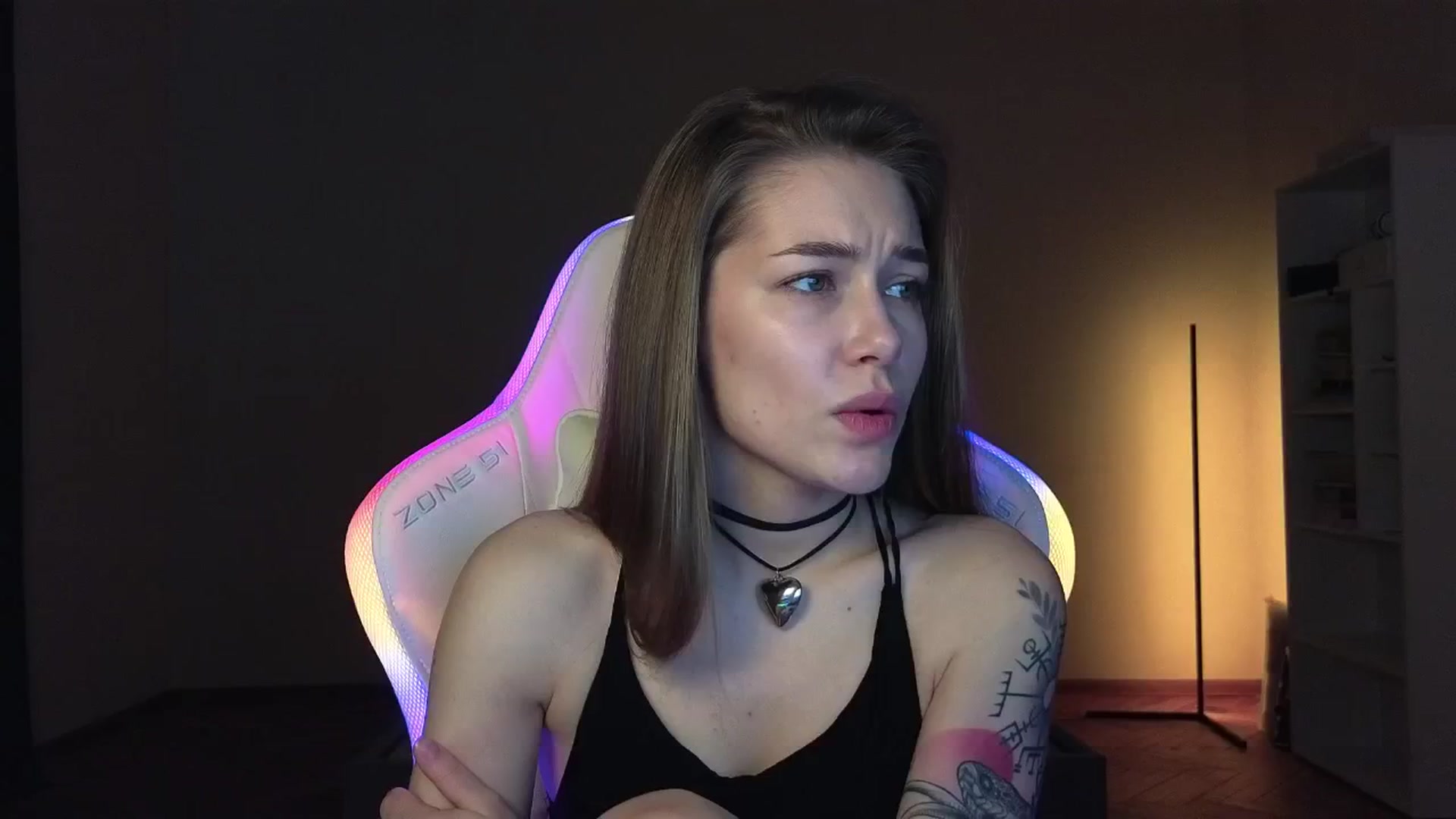 Gallery image thumbnail from KeepSpark's myfreecams stream on, 03/13/2025, 04:58 image 10 of 20