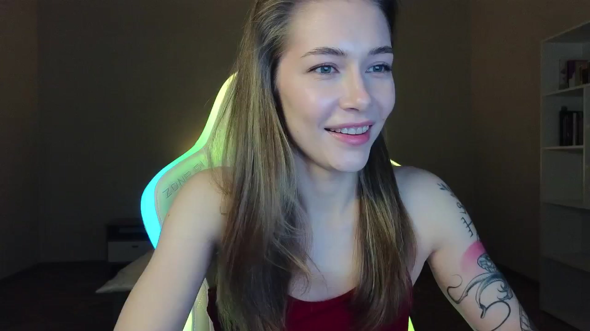 Gallery image thumbnail from KeepSpark's myfreecams stream on, 03/14/2025, 04:37 image 15 of 20