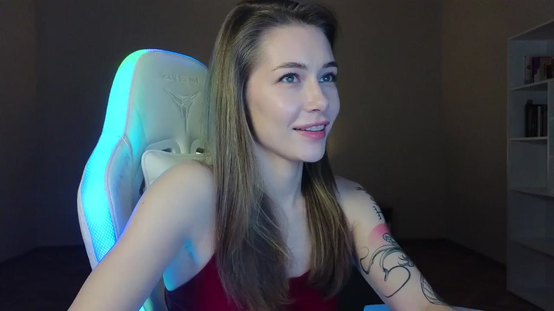 Gallery image thumbnail from KeepSpark's myfreecams stream on, 03/14/2025, 04:37 image 16 of 20