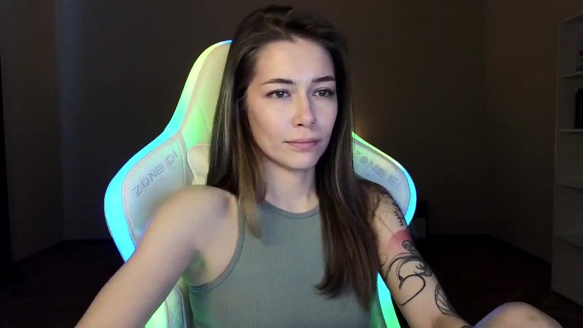 Gallery image thumbnail from KeepSpark's myfreecams stream on, 03/17/2025, 05:44 image 18 of 20