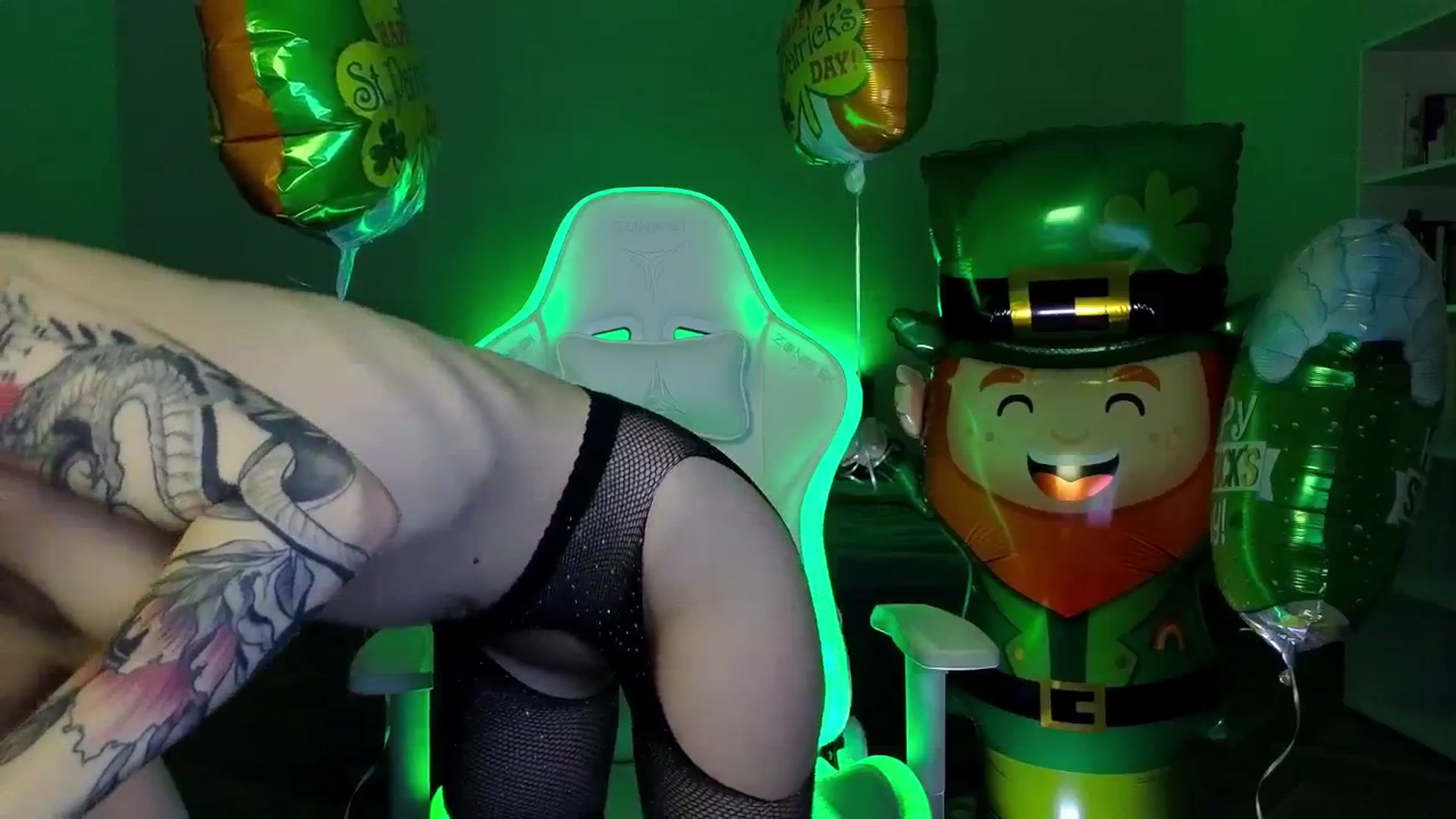 Gallery image thumbnail from KeepSpark's myfreecams stream on, 03/18/2025, 04:10 image 18 of 20