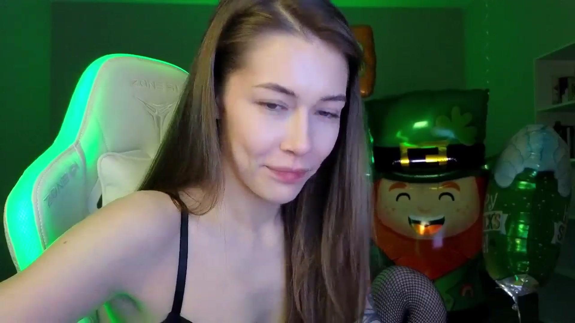 Gallery image thumbnail from KeepSpark's myfreecams stream on, 03/18/2025, 04:10 image 4 of 20
