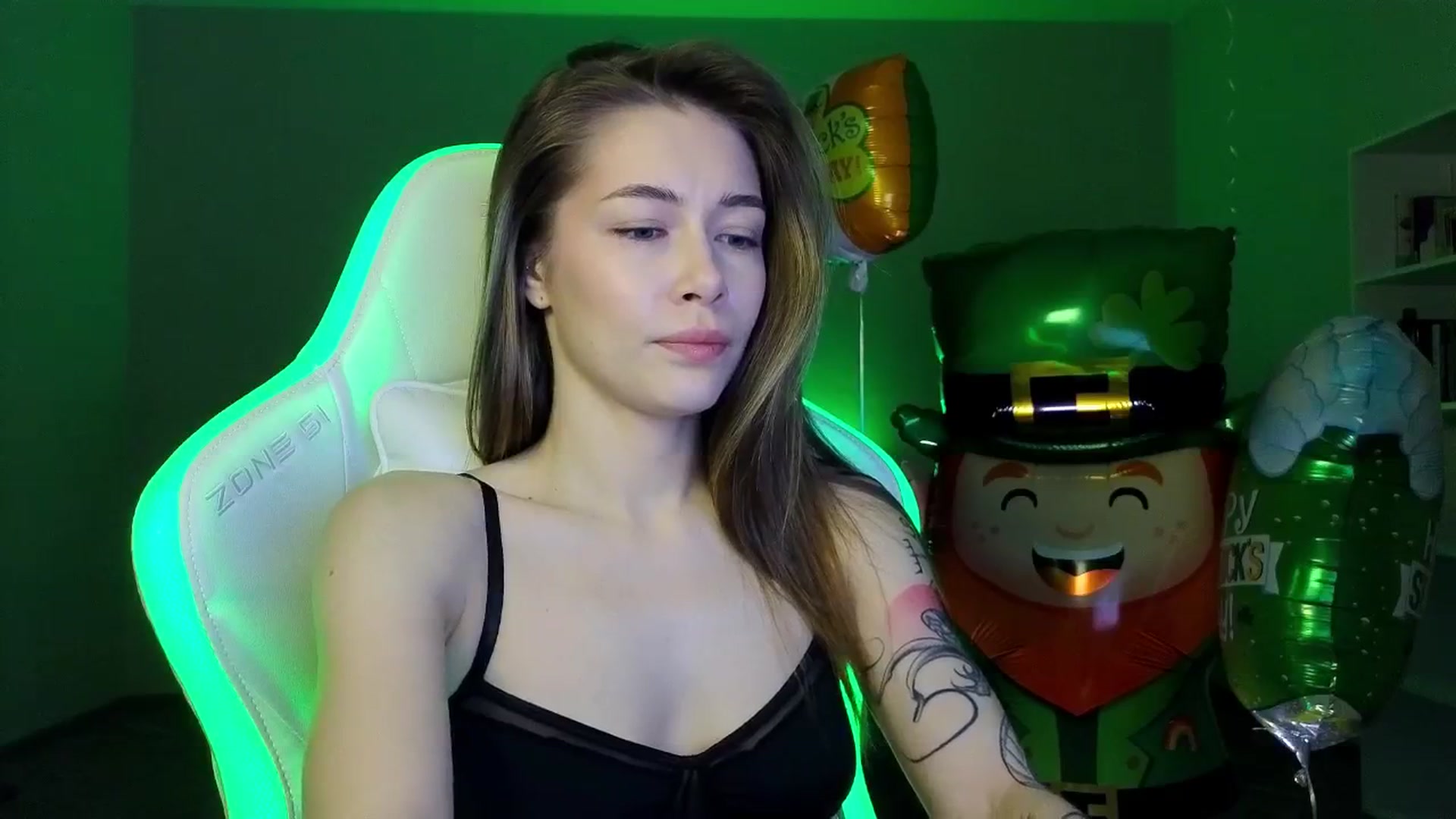 Gallery image thumbnail from KeepSpark's myfreecams stream on, 03/18/2025, 04:10 image 6 of 20