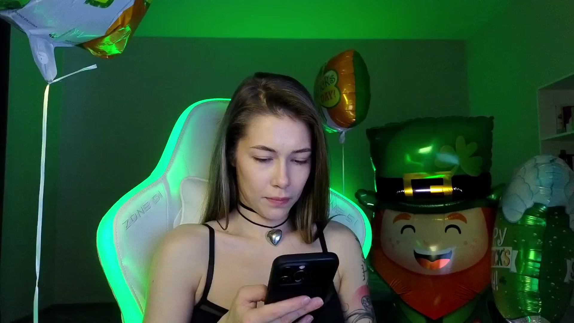 Gallery image thumbnail from KeepSpark's myfreecams stream on, 03/18/2025, 05:22 image 8 of 20