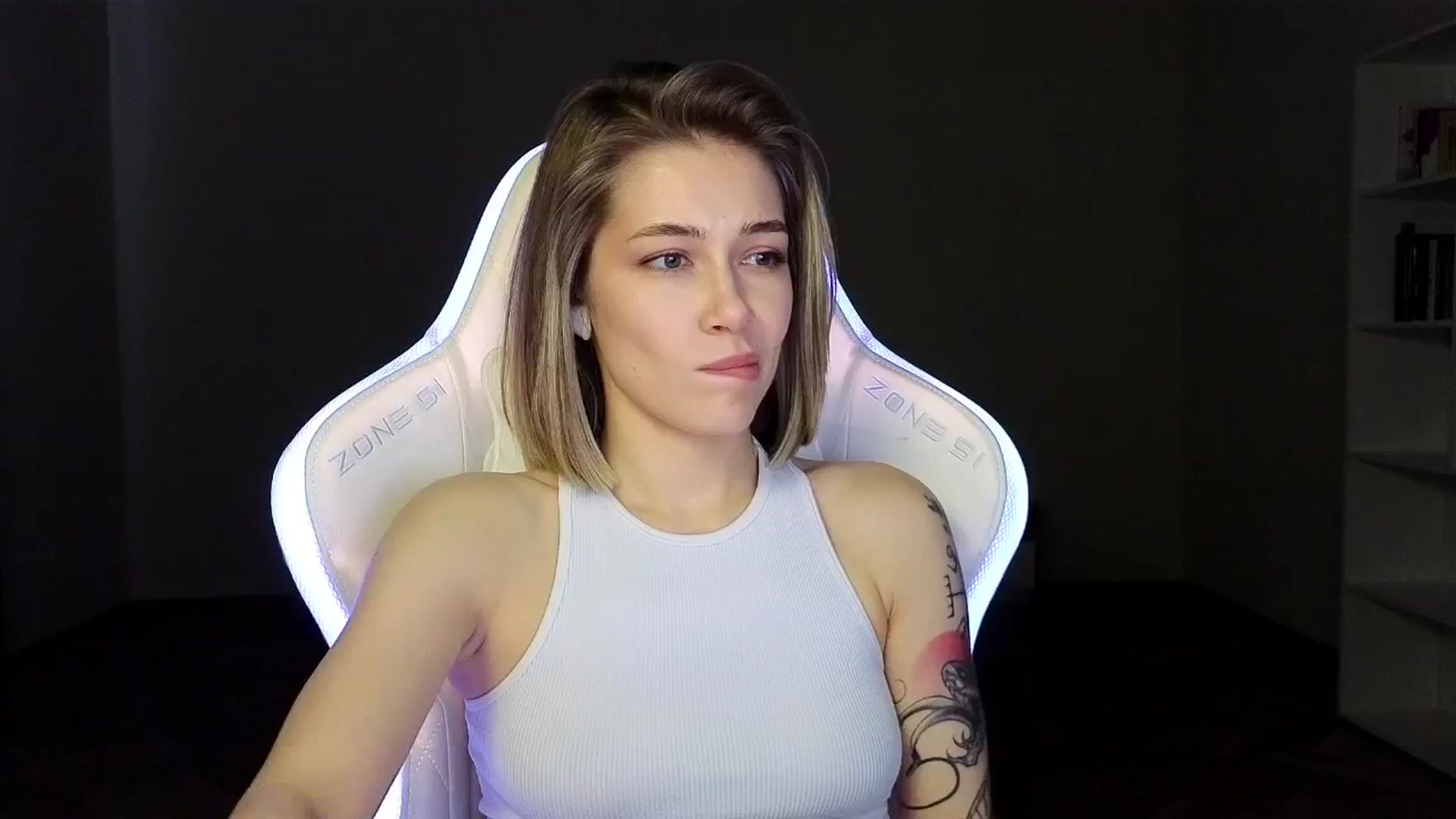 Gallery image thumbnail from KeepSpark's myfreecams stream on, 03/20/2025, 05:36 image 9 of 20