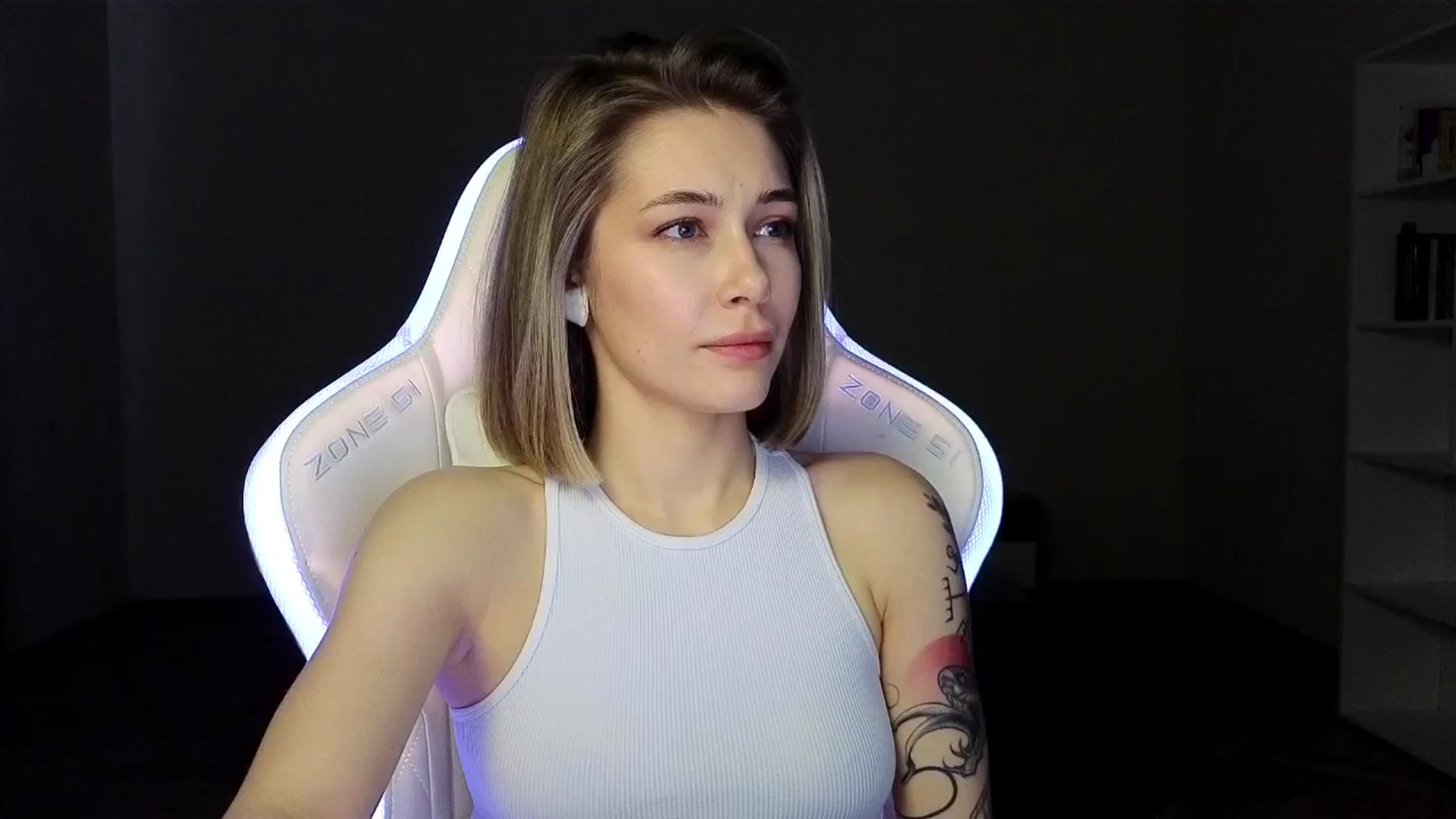 Gallery image thumbnail from KeepSpark's myfreecams stream on, 03/20/2025, 05:36 image 2 of 20