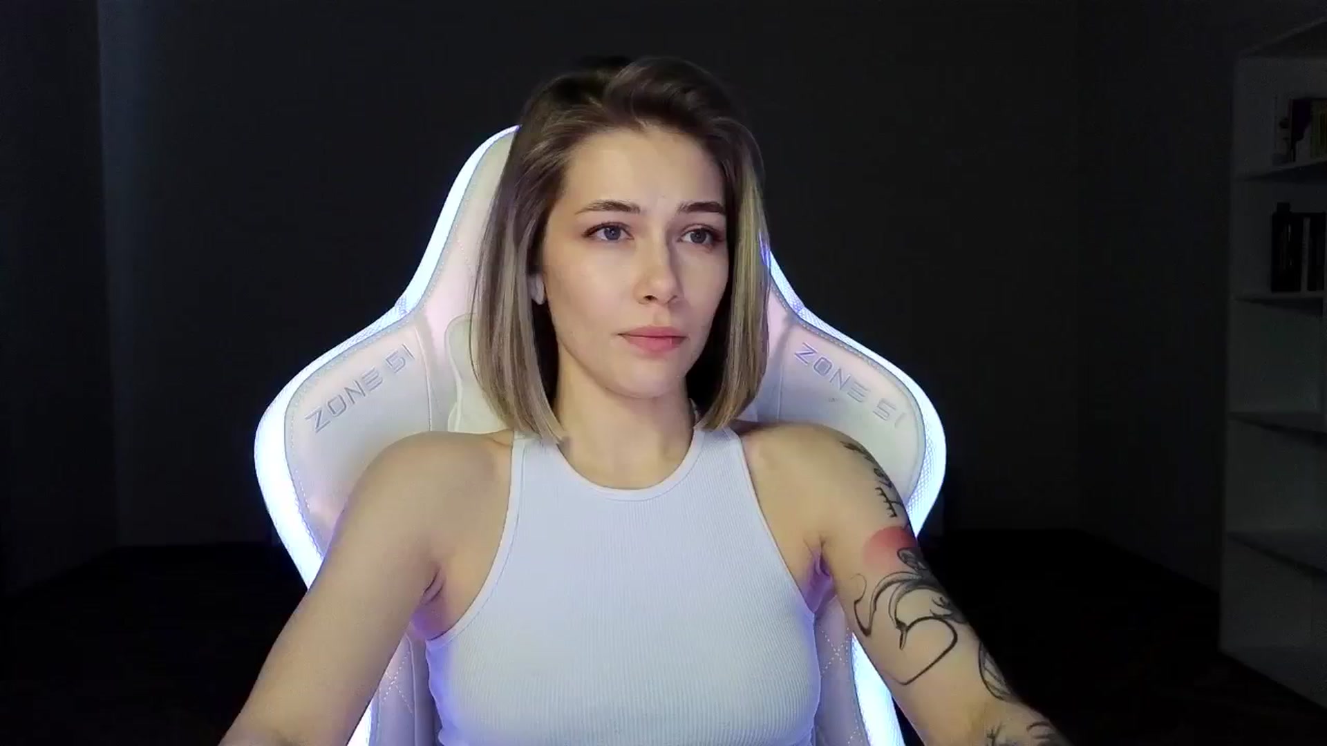 Gallery image thumbnail from KeepSpark's myfreecams stream on, 03/20/2025, 05:36 image 14 of 20