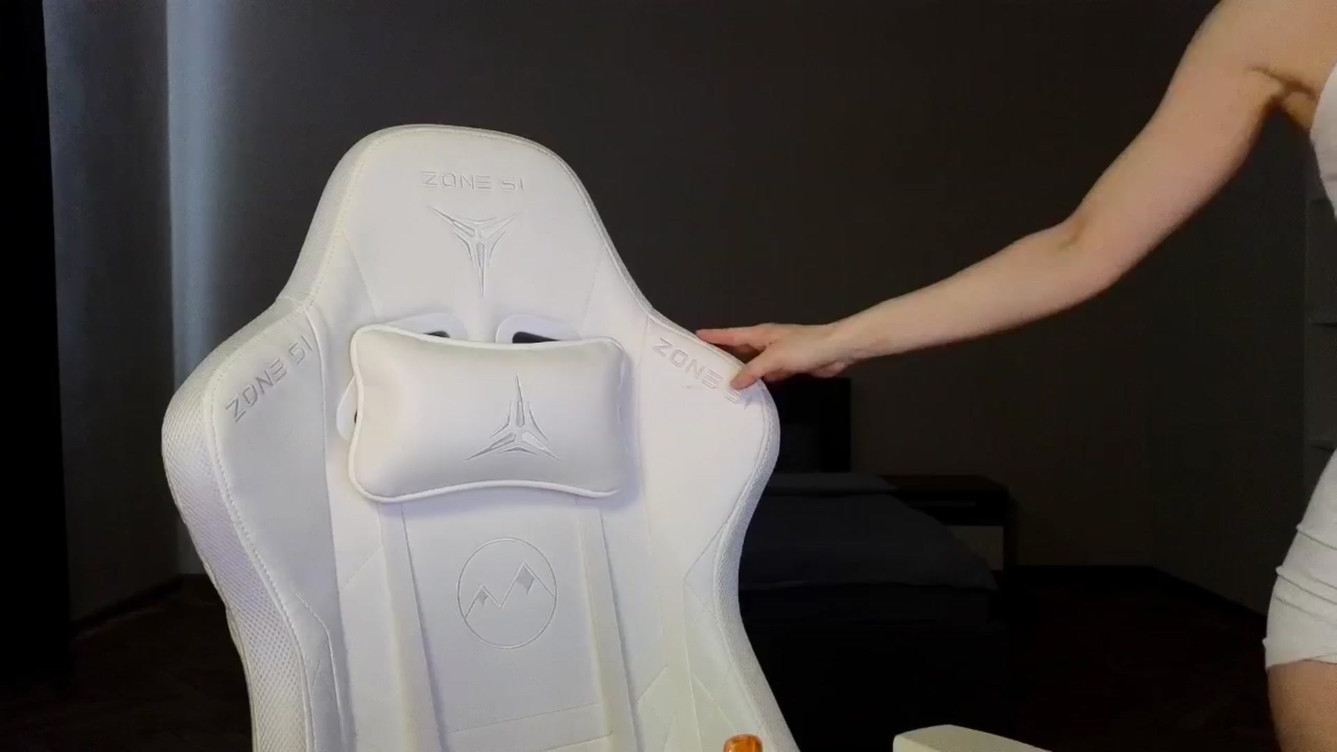 Gallery image thumbnail from KeepSpark's myfreecams stream on, 03/20/2025, 08:50 image 1 of 20