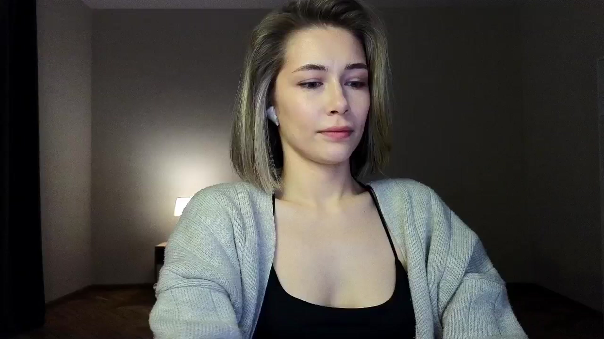Gallery image thumbnail from KeepSpark's myfreecams stream on, 03/21/2025, 03:42 image 16 of 20