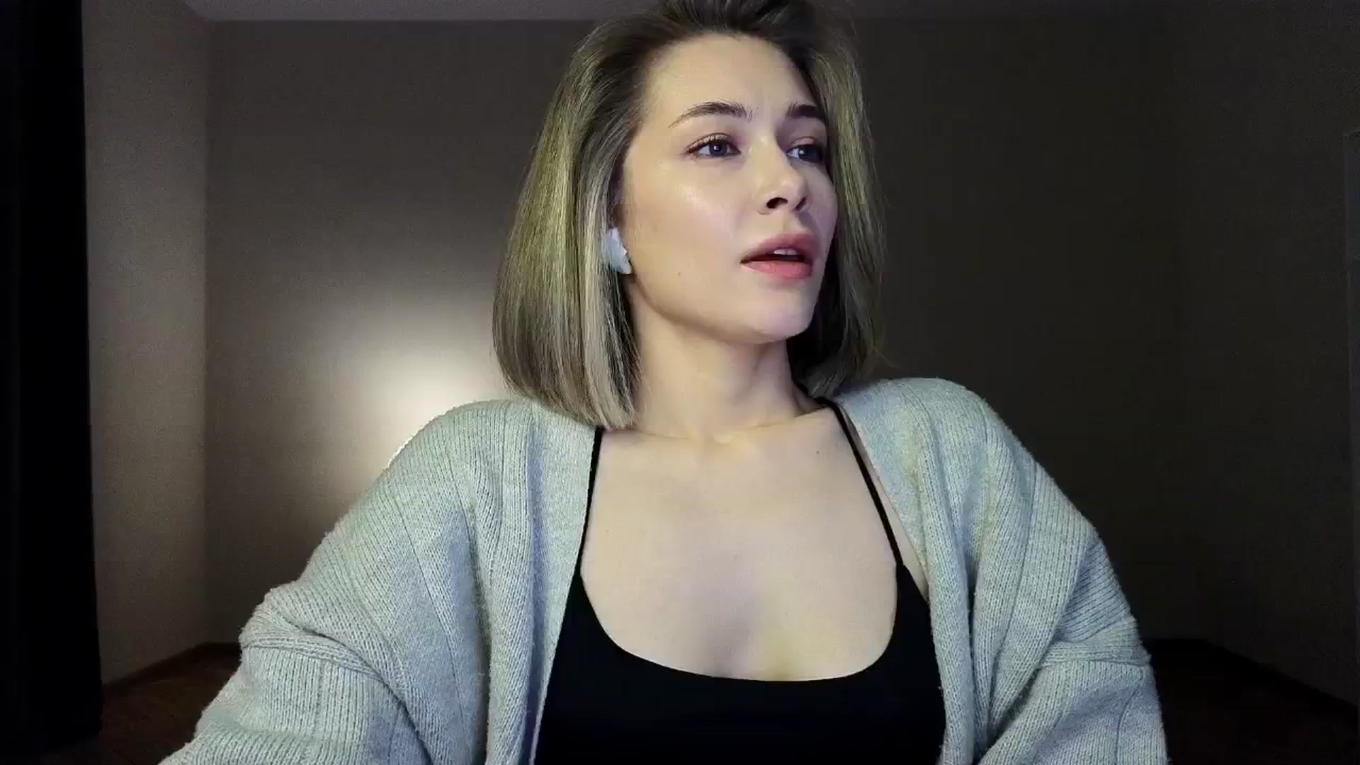 Gallery image thumbnail from KeepSpark's myfreecams stream on, 03/21/2025, 03:42 image 17 of 20