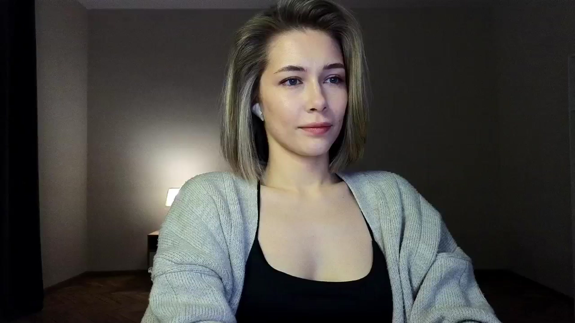 Gallery image thumbnail from KeepSpark's myfreecams stream on, 03/21/2025, 03:42 image 15 of 20