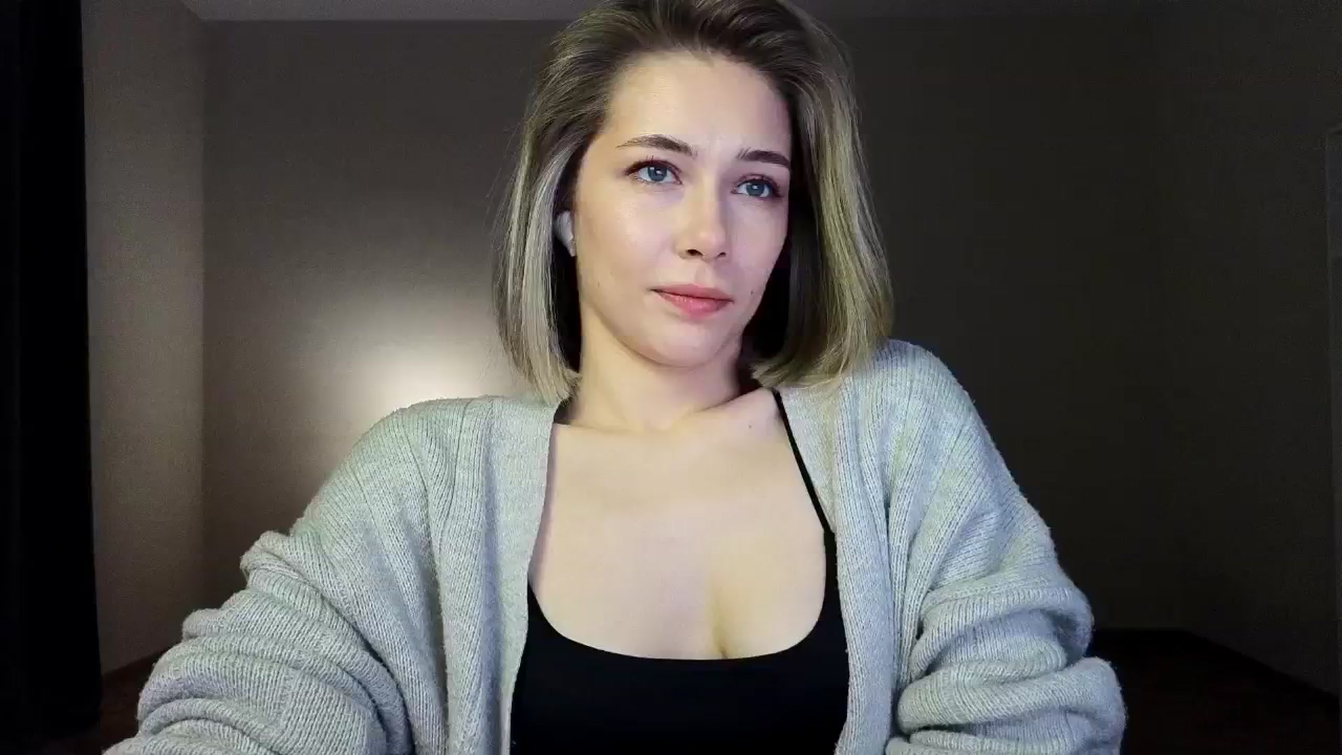 Gallery image thumbnail from KeepSpark's myfreecams stream on, 03/21/2025, 03:42 image 18 of 20