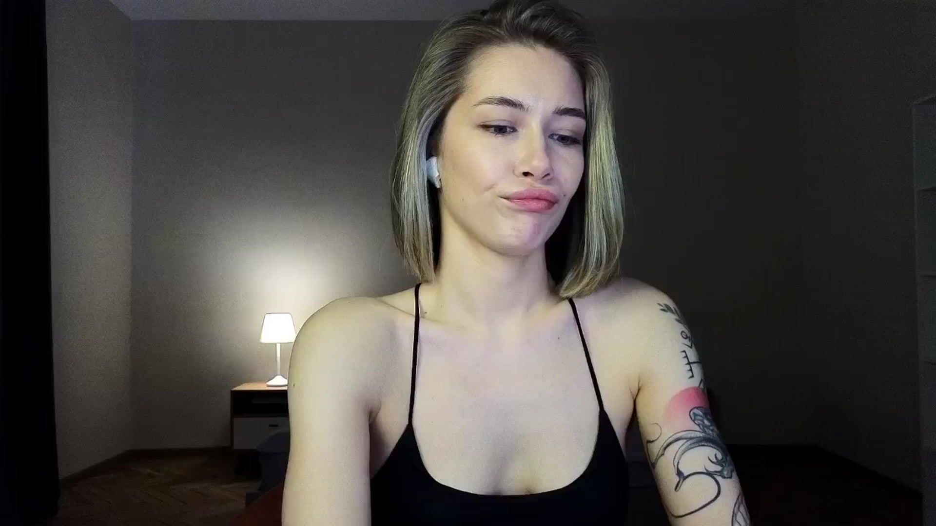 Gallery image thumbnail from KeepSpark's myfreecams stream on, 03/21/2025, 05:02 image 9 of 20