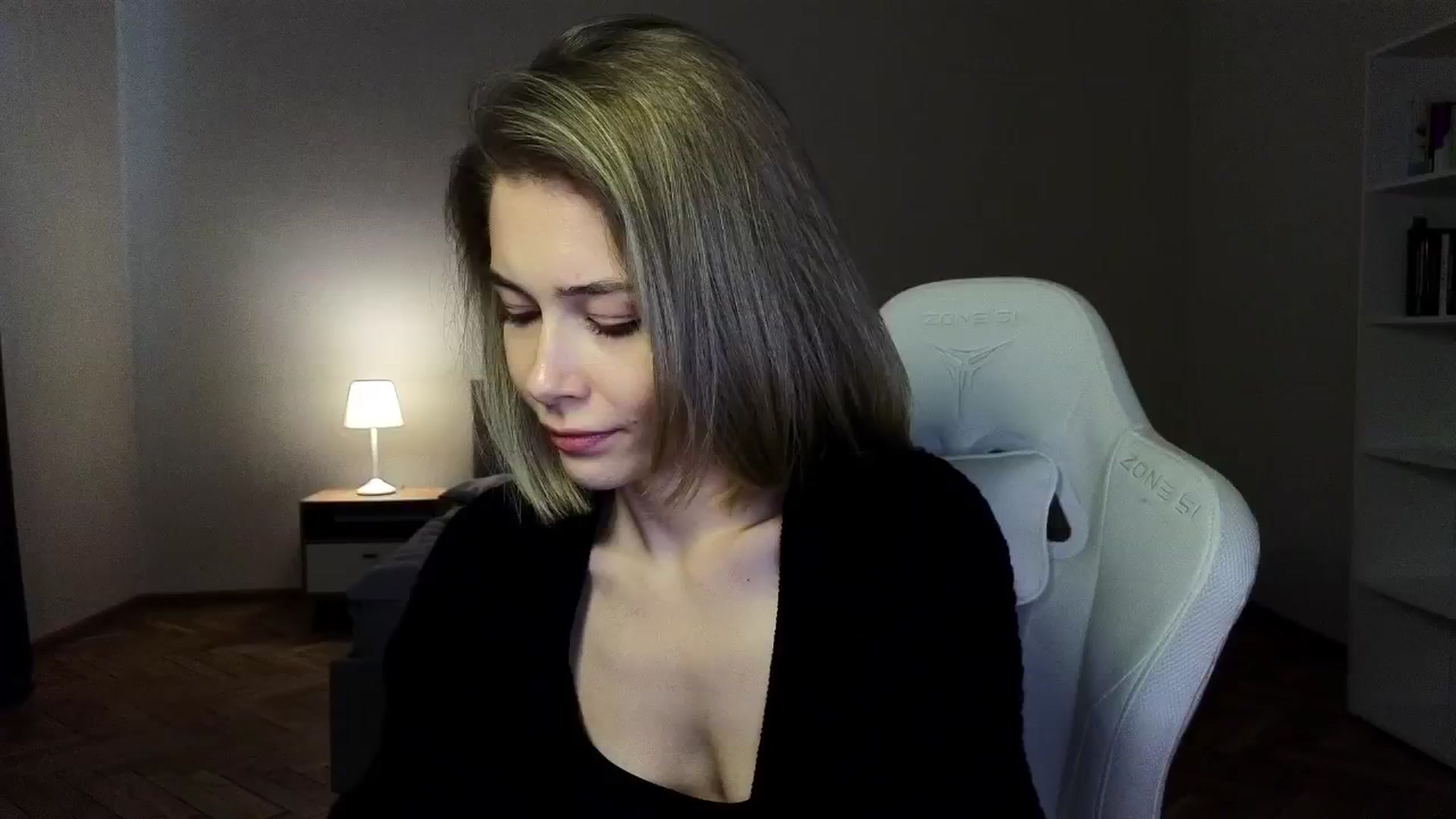 Gallery image thumbnail from KeepSpark's myfreecams stream on, 03/21/2025, 08:07 image 8 of 20