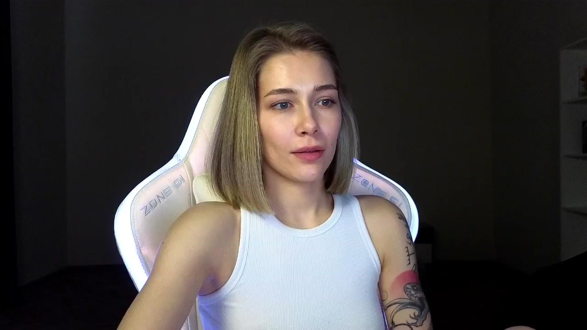 Gallery image thumbnail from KeepSpark's myfreecams stream on, 03/25/2025, 06:26 image 9 of 20