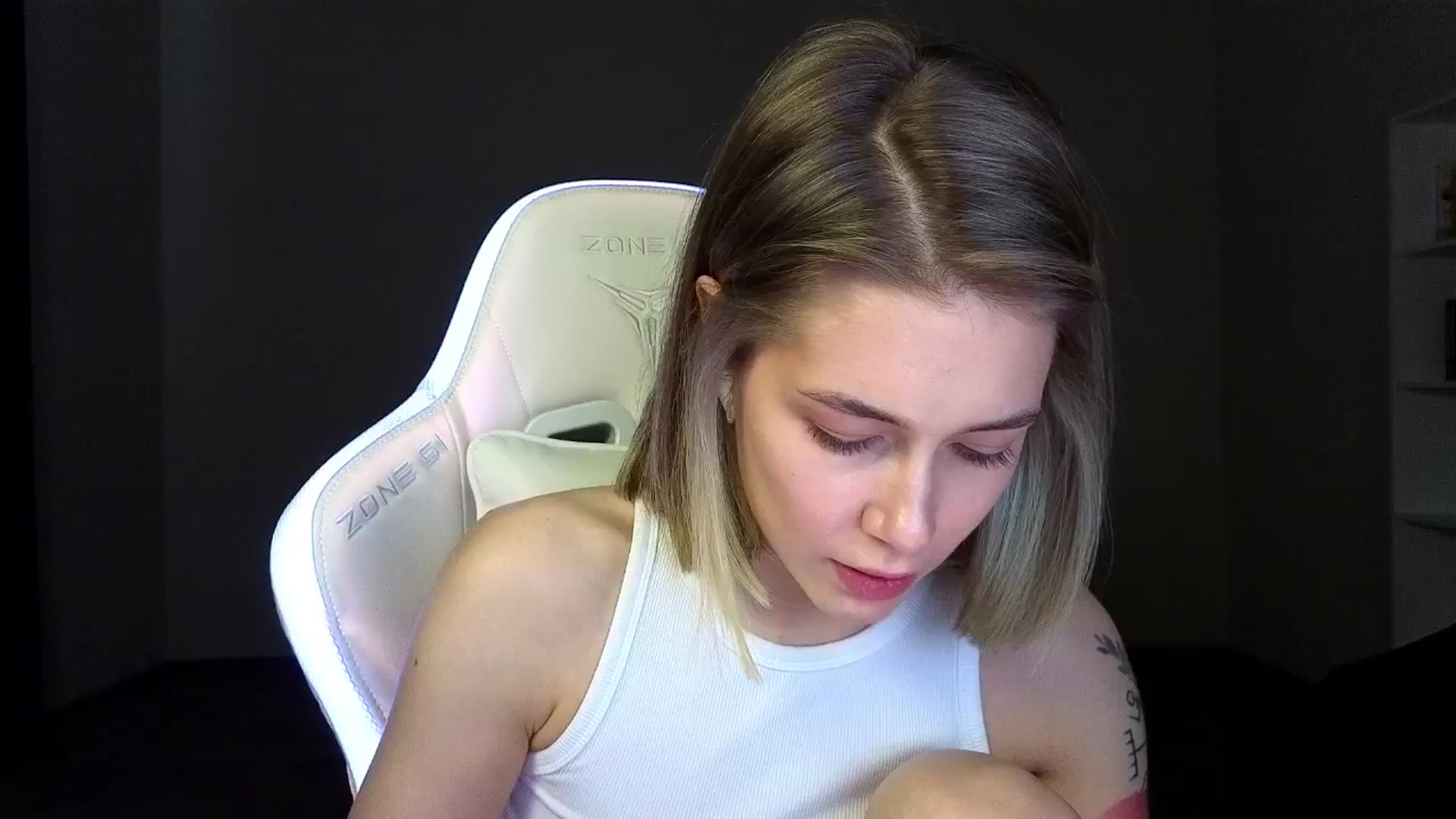 Gallery image thumbnail from KeepSpark's myfreecams stream on, 03/25/2025, 06:26 image 12 of 20