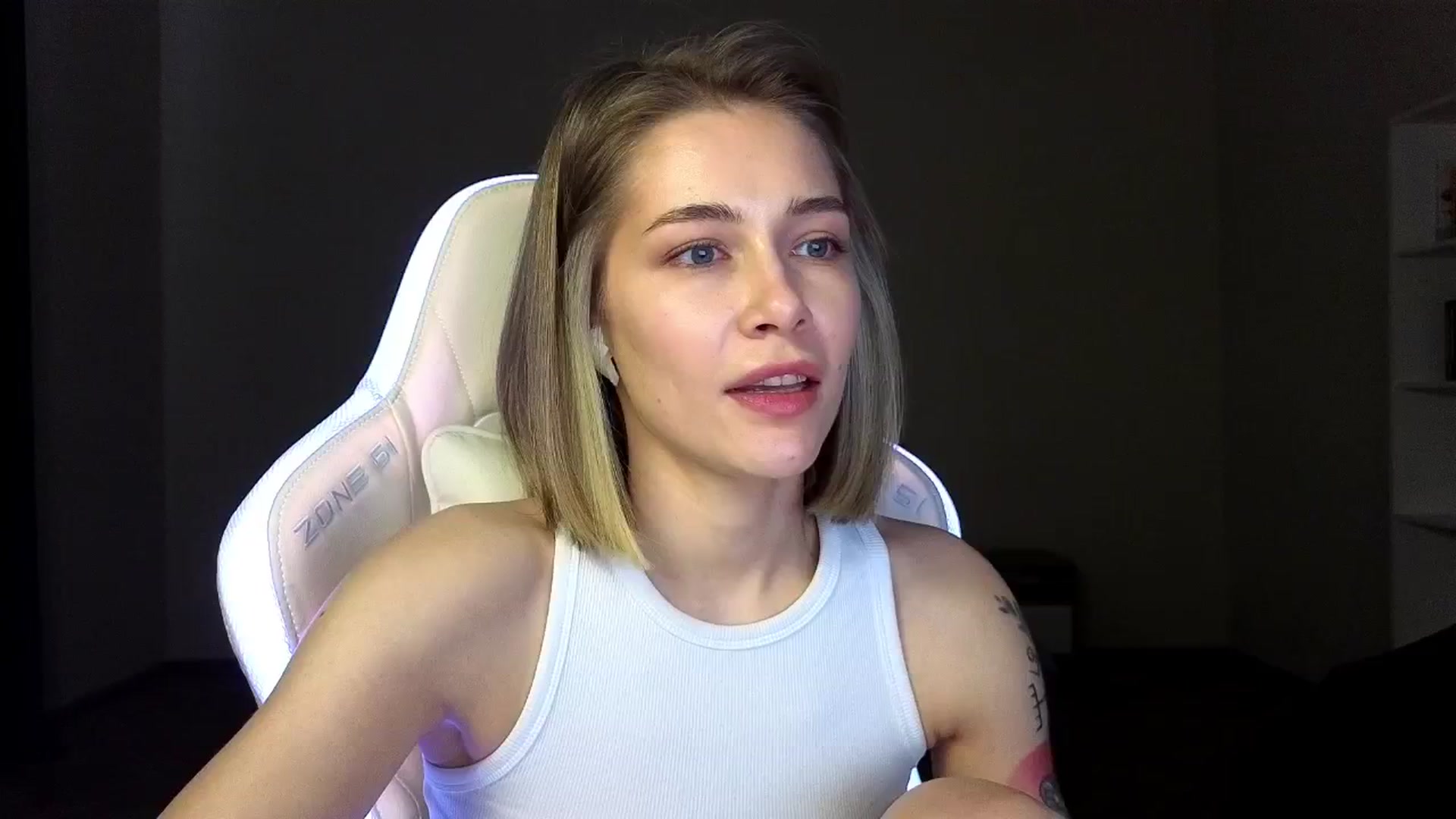 Gallery image thumbnail from KeepSpark's myfreecams stream on, 03/25/2025, 06:26 image 20 of 20